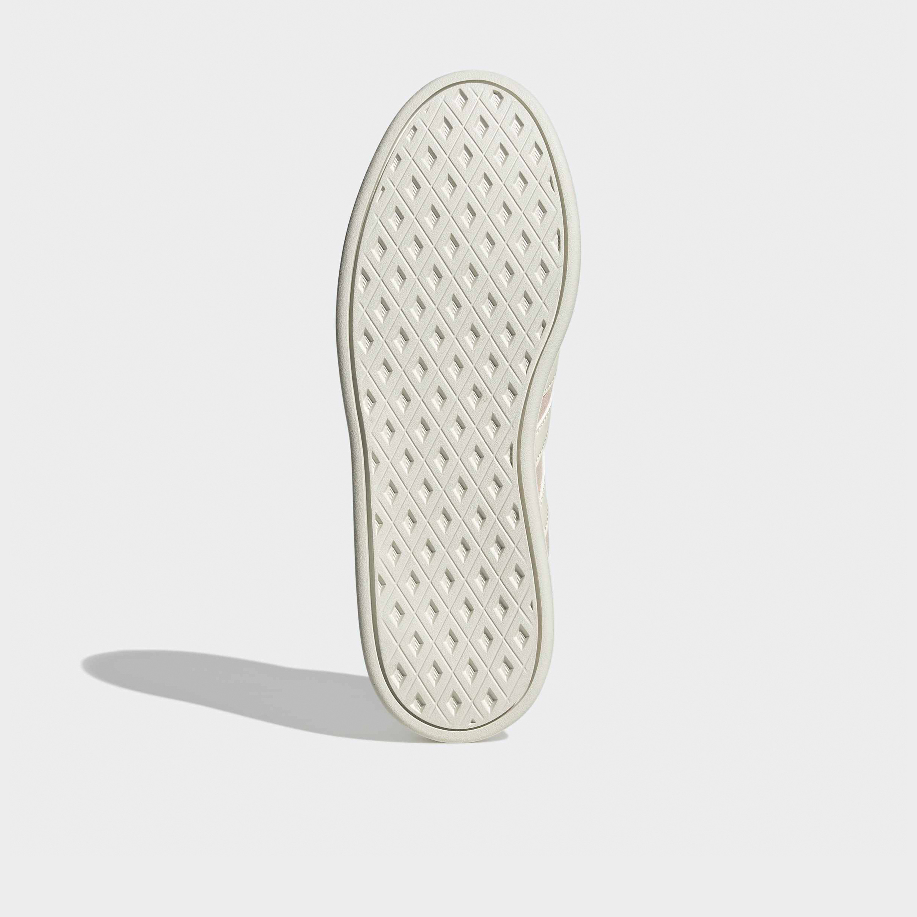 حذاء سنيكرز للنساء بريك نت سليك جلدي بكاحل ورباط إغلاق من أديداس-women-shoes-sneakers-image-4