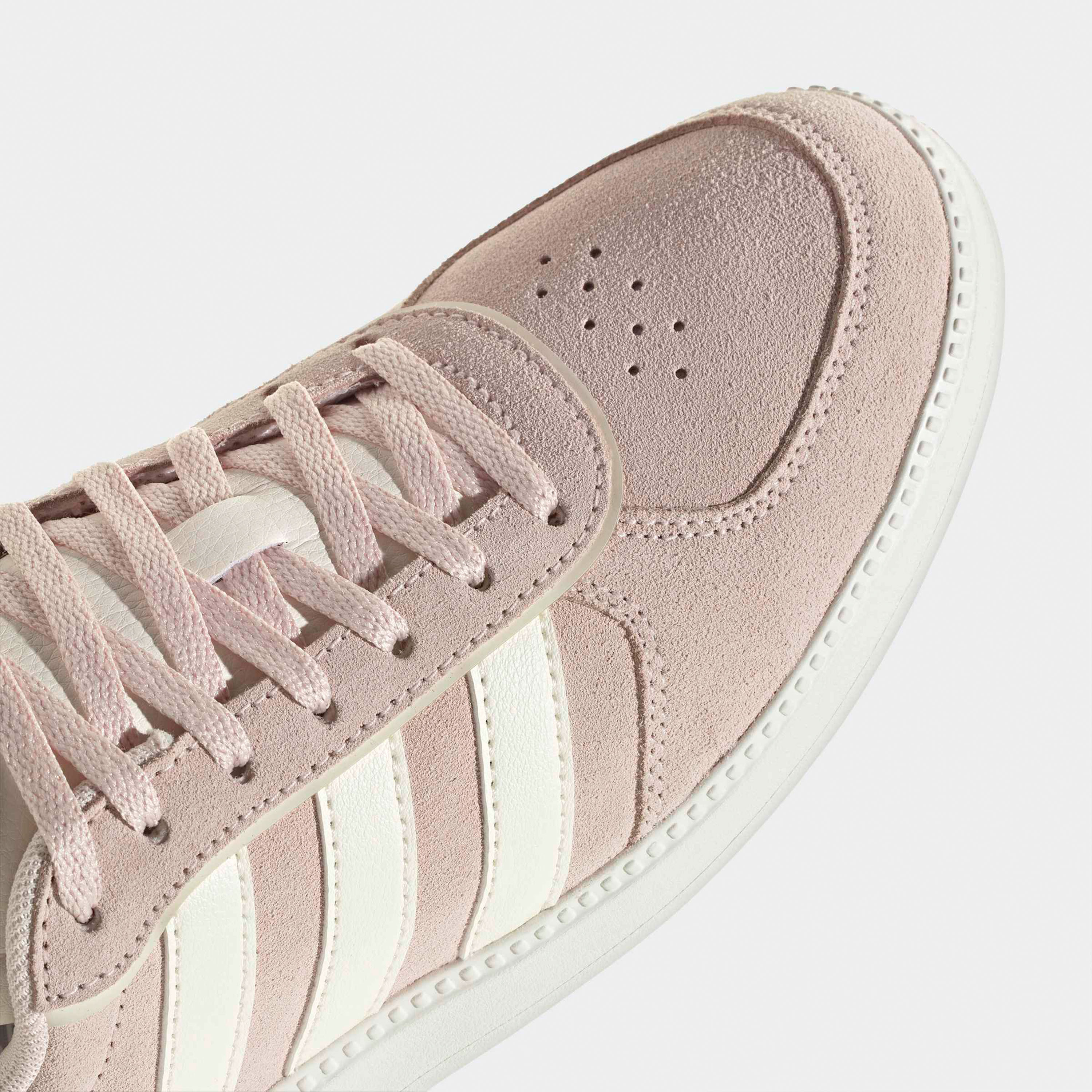 حذاء سنيكرز للنساء بريك نت سليك جلدي بكاحل ورباط إغلاق من أديداس-women-shoes-sneakers-image-5