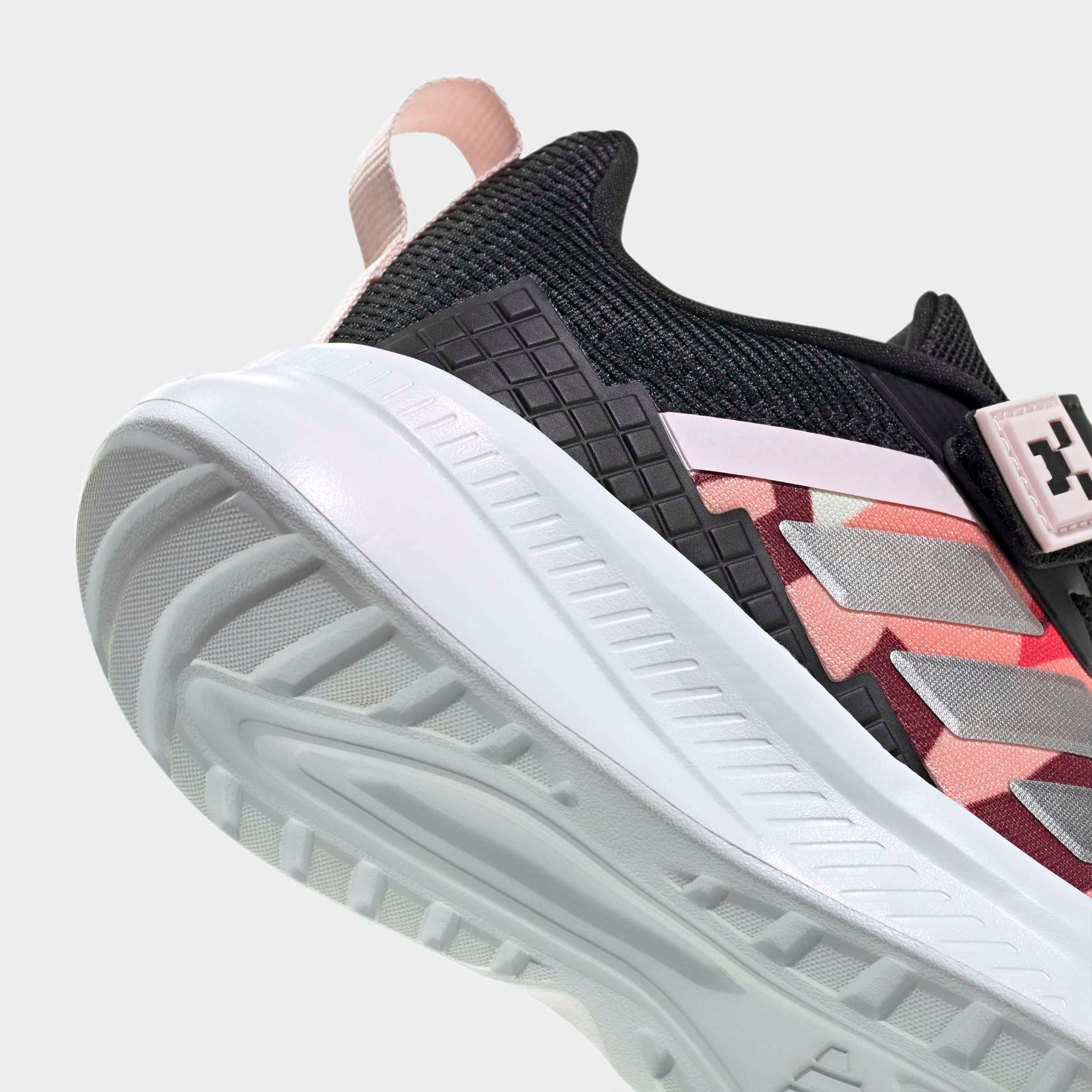 حذاء سنيكرز فورتارن ماين كرافت بتصميم قوالب ملونة للفتيات من أديداس-girls-shoes-sneakers-image-5