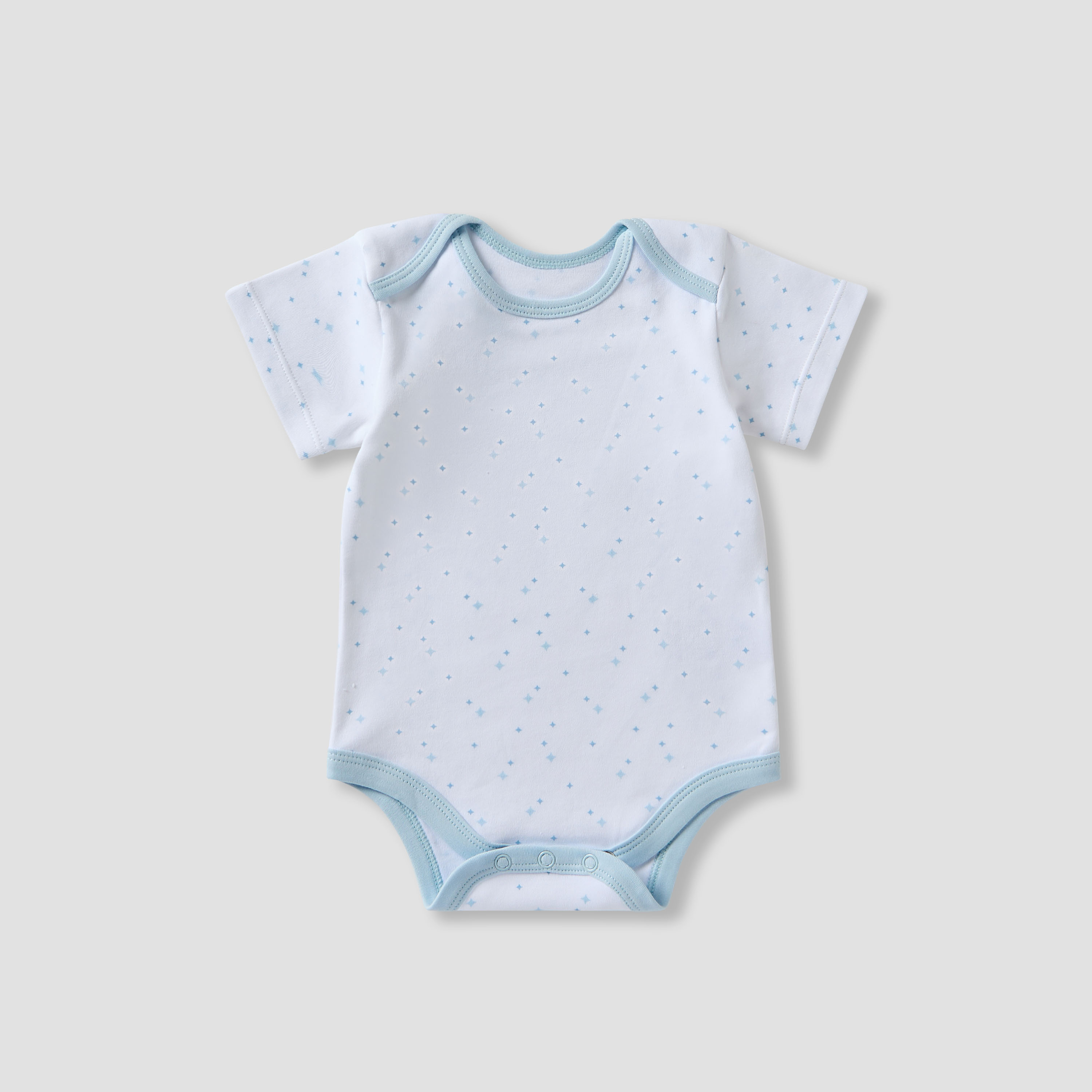 Juniors 6-Piece Boys Gift Set - Cotton - Bodysuit, Booties, Bib, Wash Cloth, Briefs - Star Print-baby-boys-clothing-setsandcoords-image-3