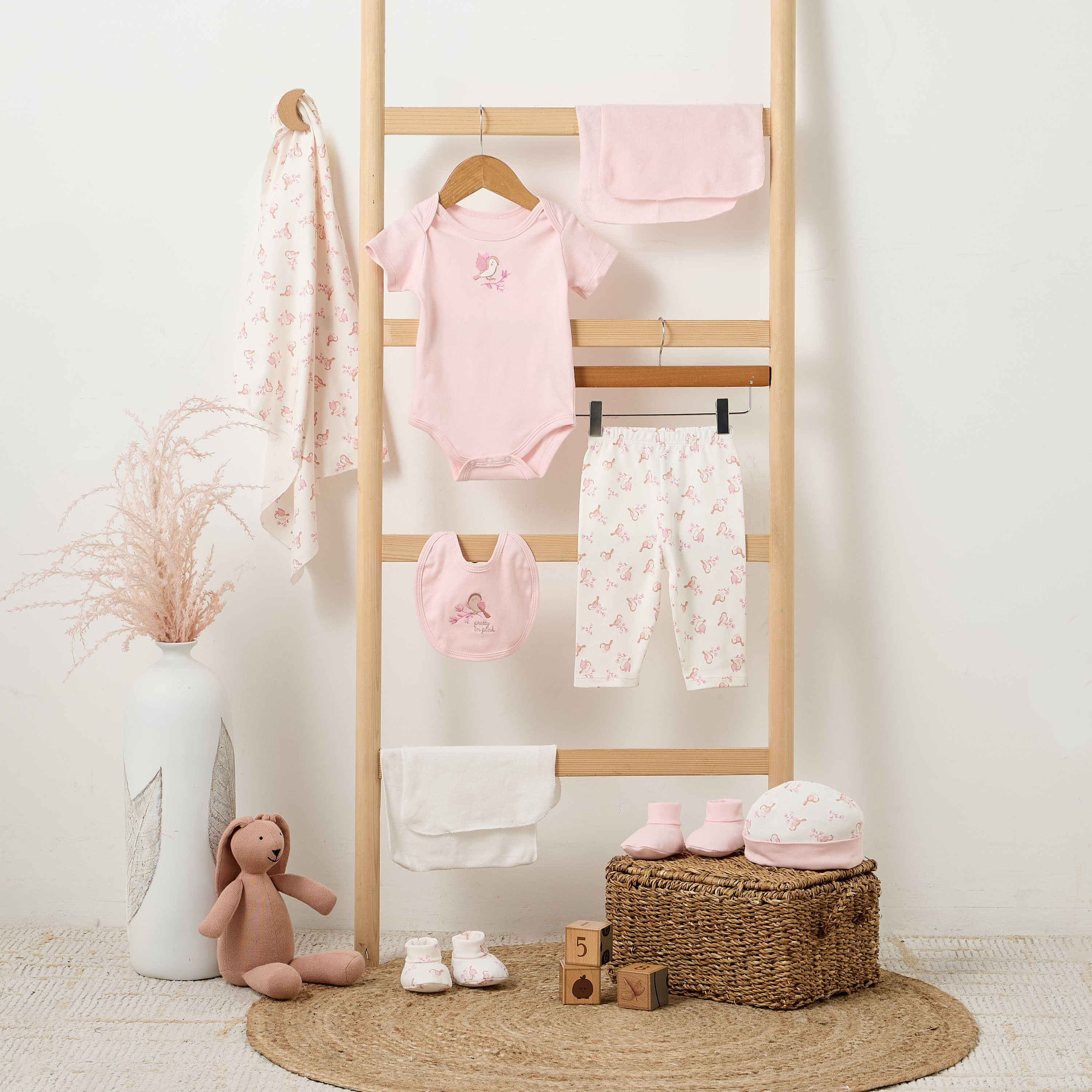 طقم هدايا ملابس 12 قطعة بطبعات طيور من جونيورز-baby-girls-clothing-setsandcoords-image-15