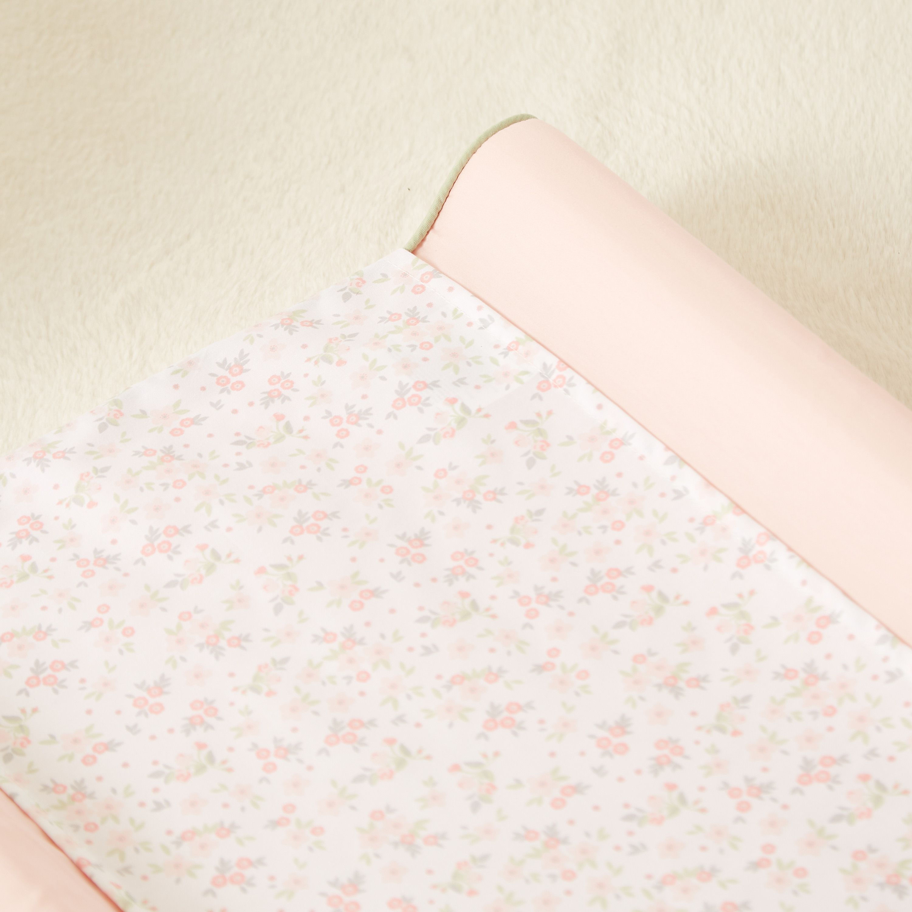 Giggles Floral Print Changing Pad-baby-bathandcare-changingtables-image-2