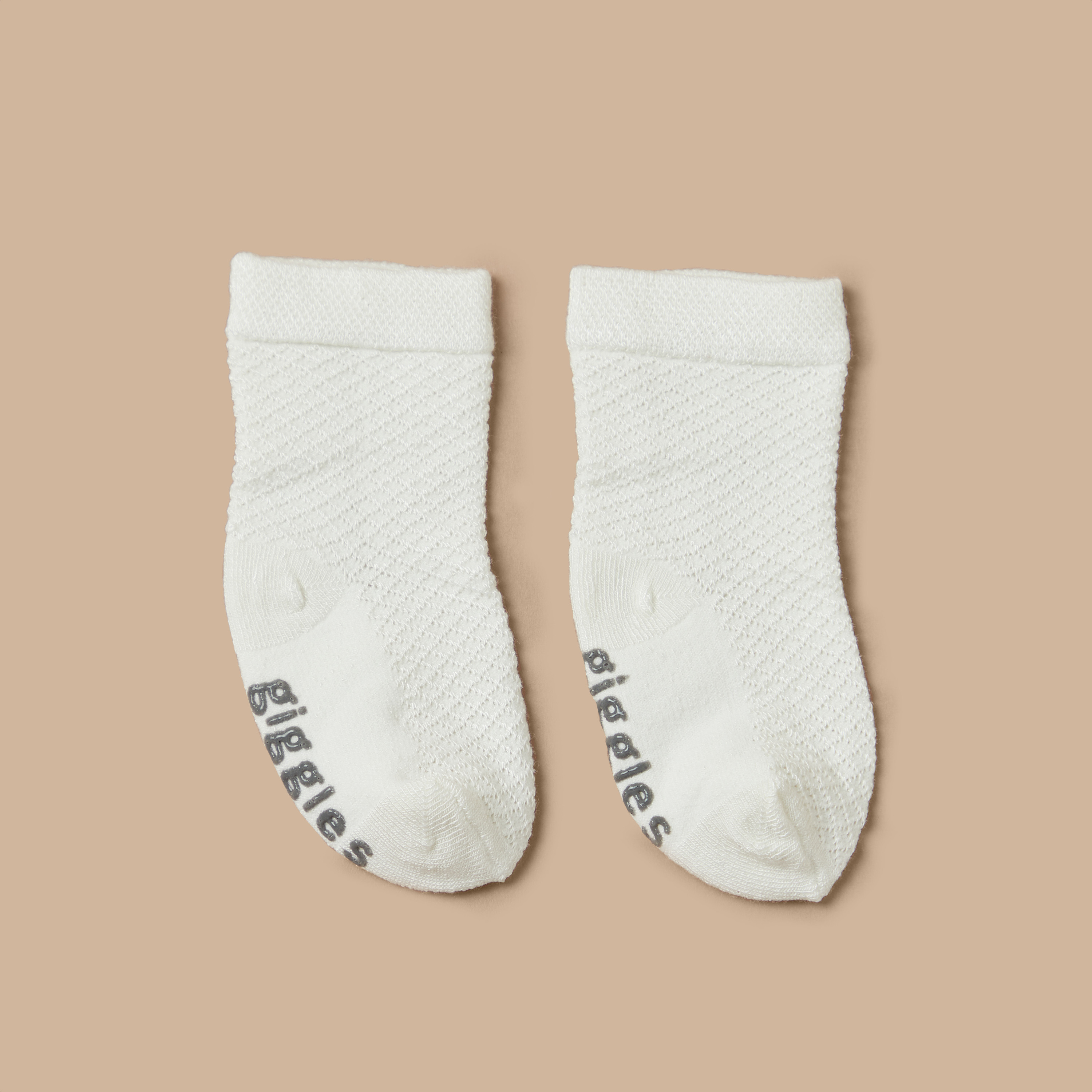 جوارب مطرزة من جيجلز-promo_babyshop_Buy3for1_OMN230426-image-1