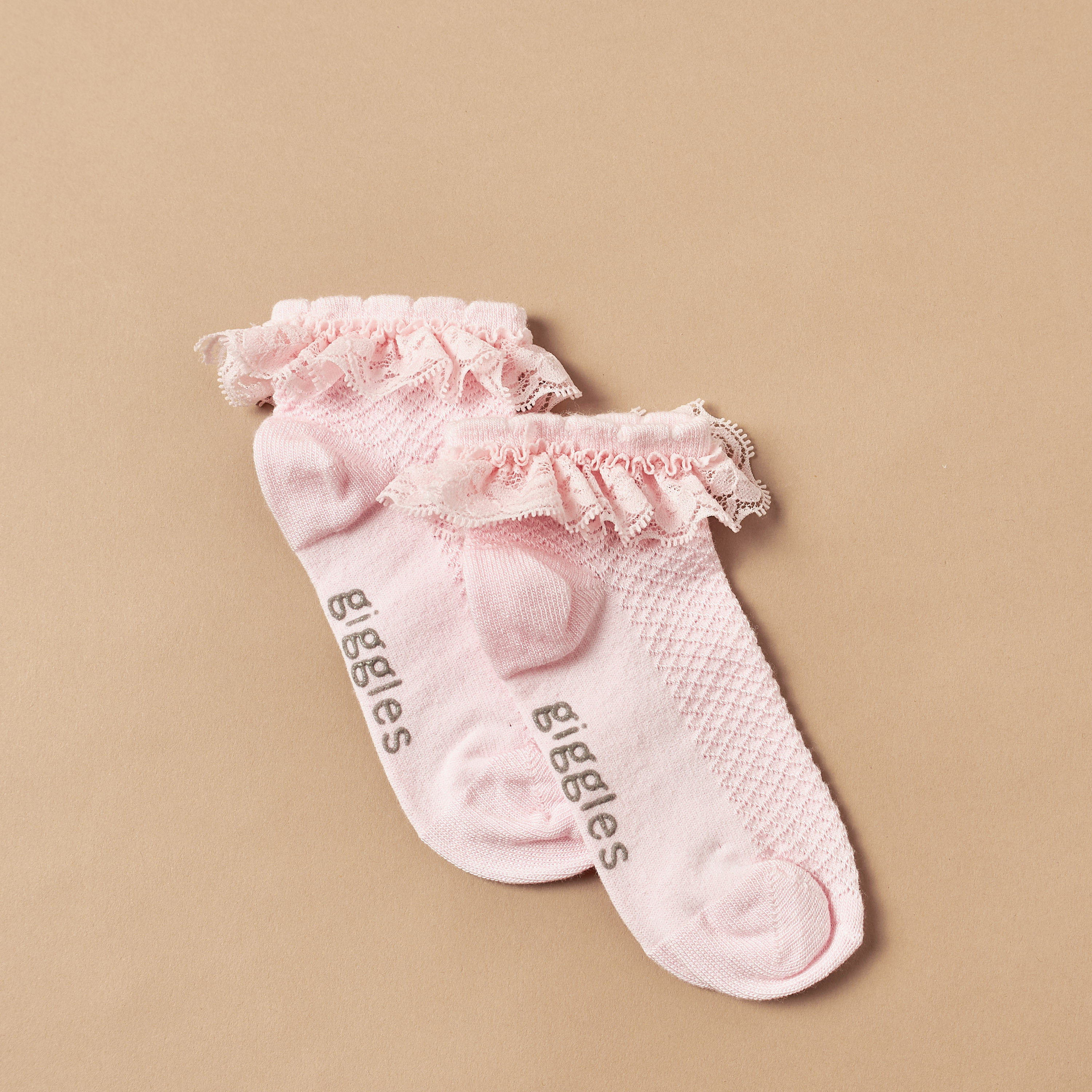 جوارب مطرزة بتفاصيل كشكش من جيجلز-promo_babyshop_Buy3for1_OMN230426-image-2