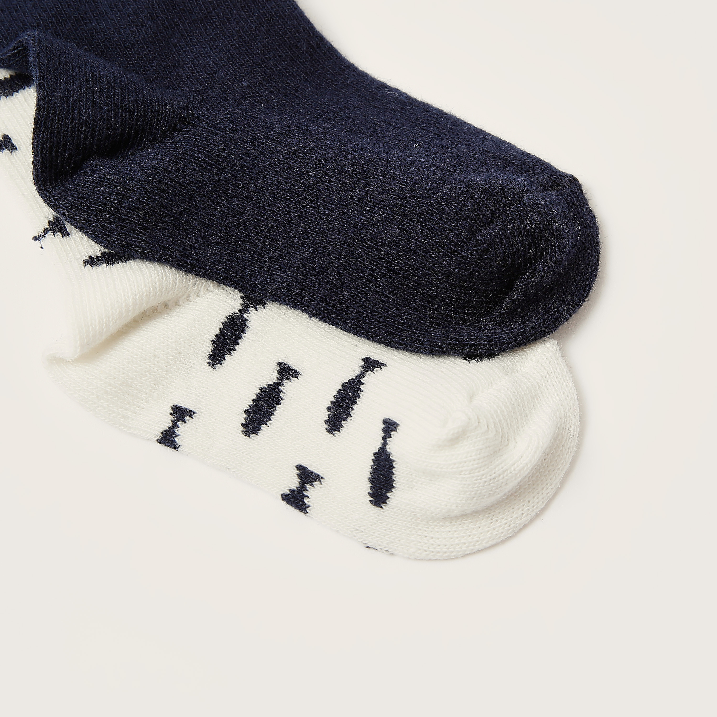 جوارب مضلعة بحواف مطّاطية من جونيورز - طقم من زوجين-baby-boys-accessories-socks-image-4