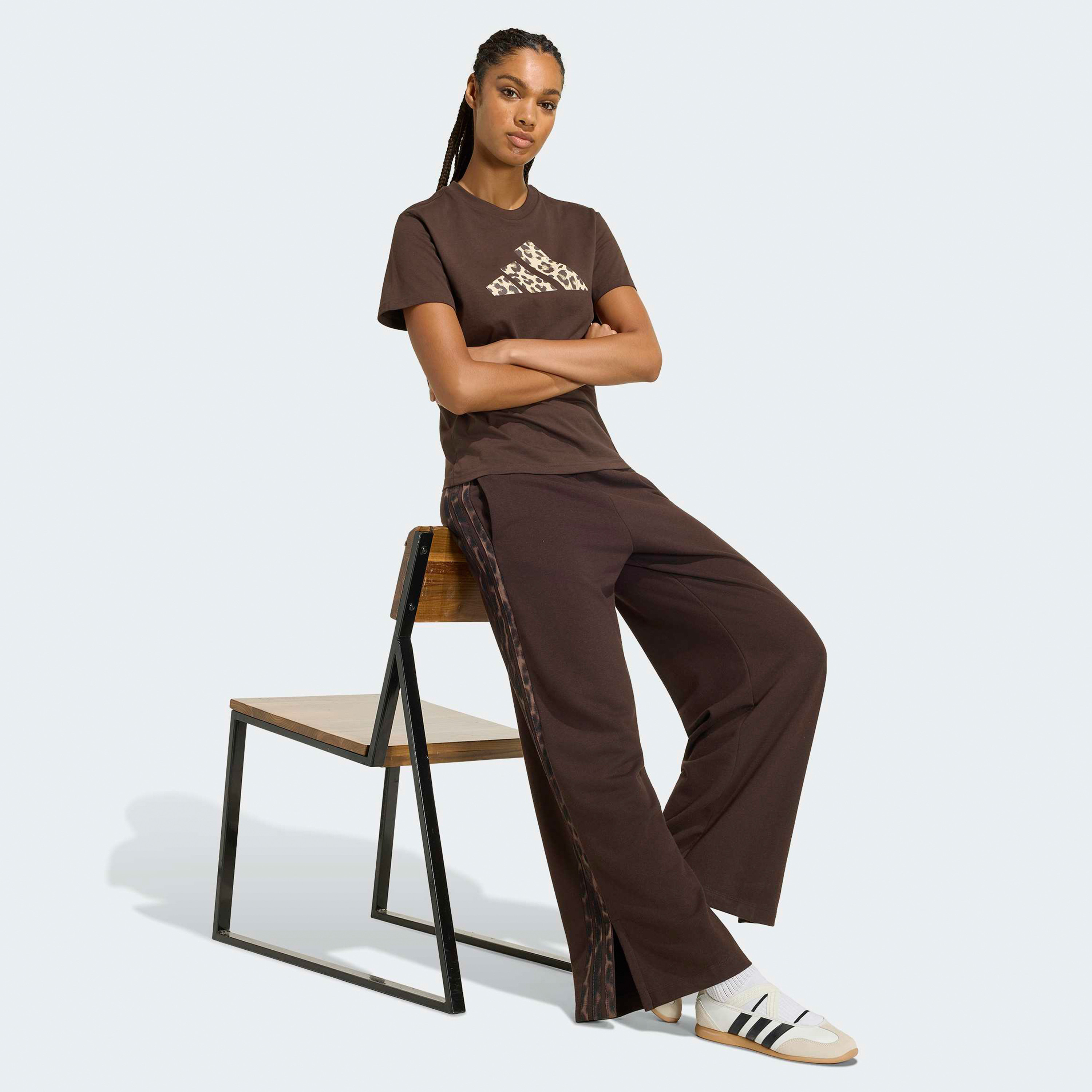 adidas Women Animal Graphic Short Sleeve T-Shirt-sports-women-clothing-tshirtsandvests-image-2