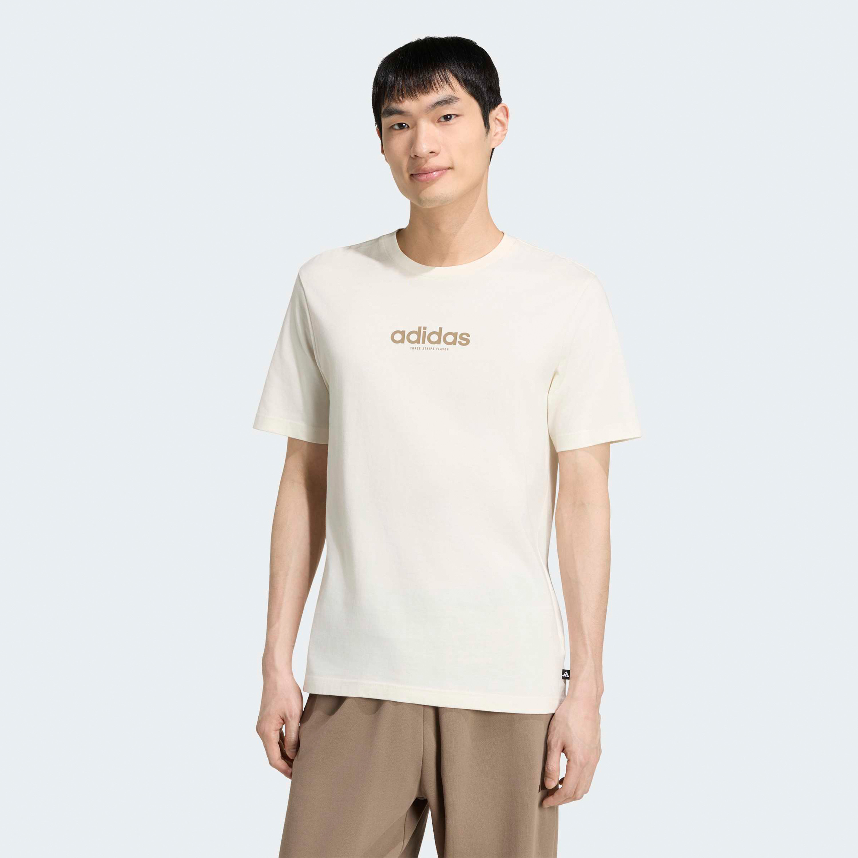 اديداس - تيشيرت رجالي بأكمام قصيرة ورقبة دائرية مزين برسومات نكهات البرجر-men-clothing-sportswearandactivewear-tshirtsandpolos-image-1