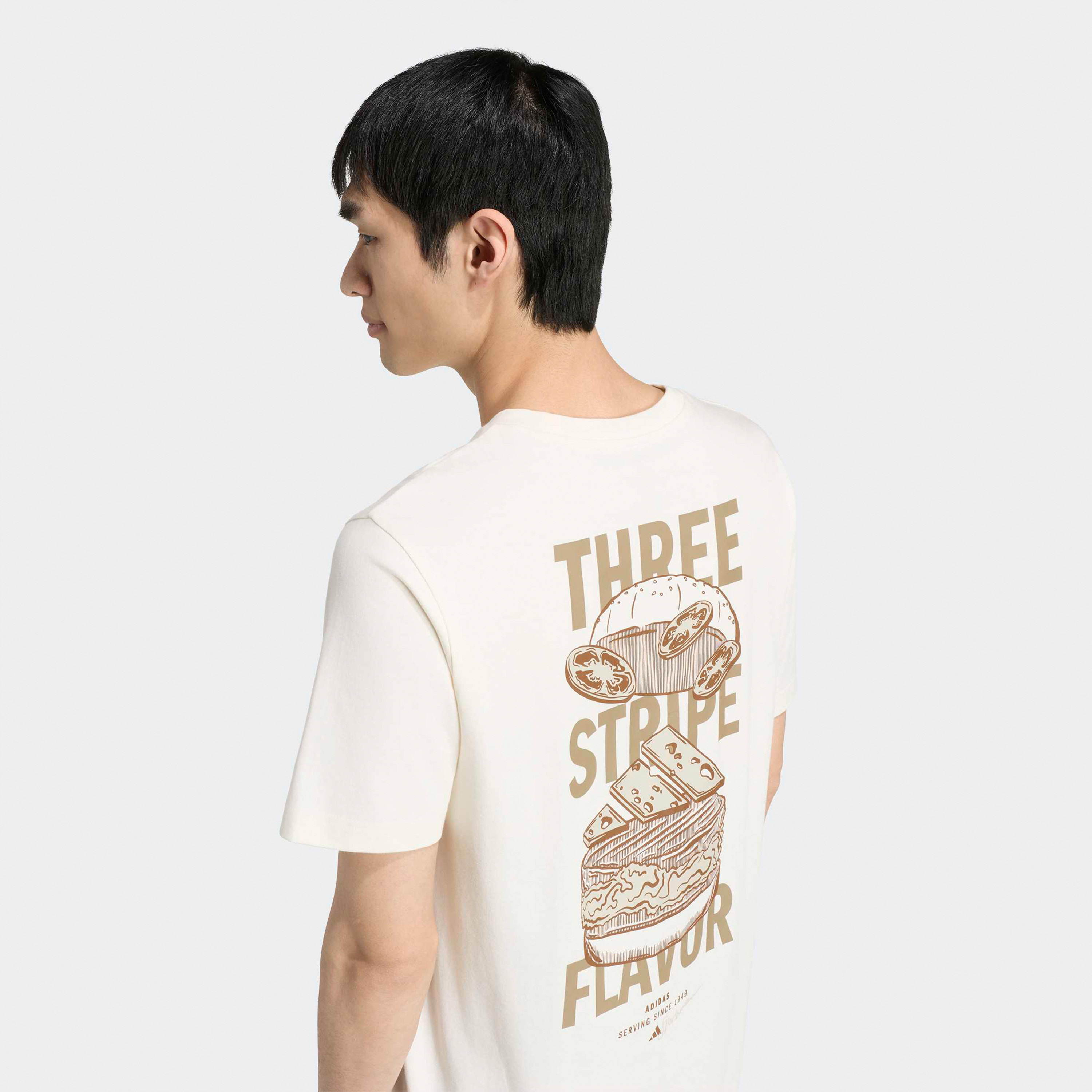 اديداس - تيشيرت رجالي بأكمام قصيرة ورقبة دائرية مزين برسومات نكهات البرجر-men-clothing-sportswearandactivewear-tshirtsandpolos-image-5