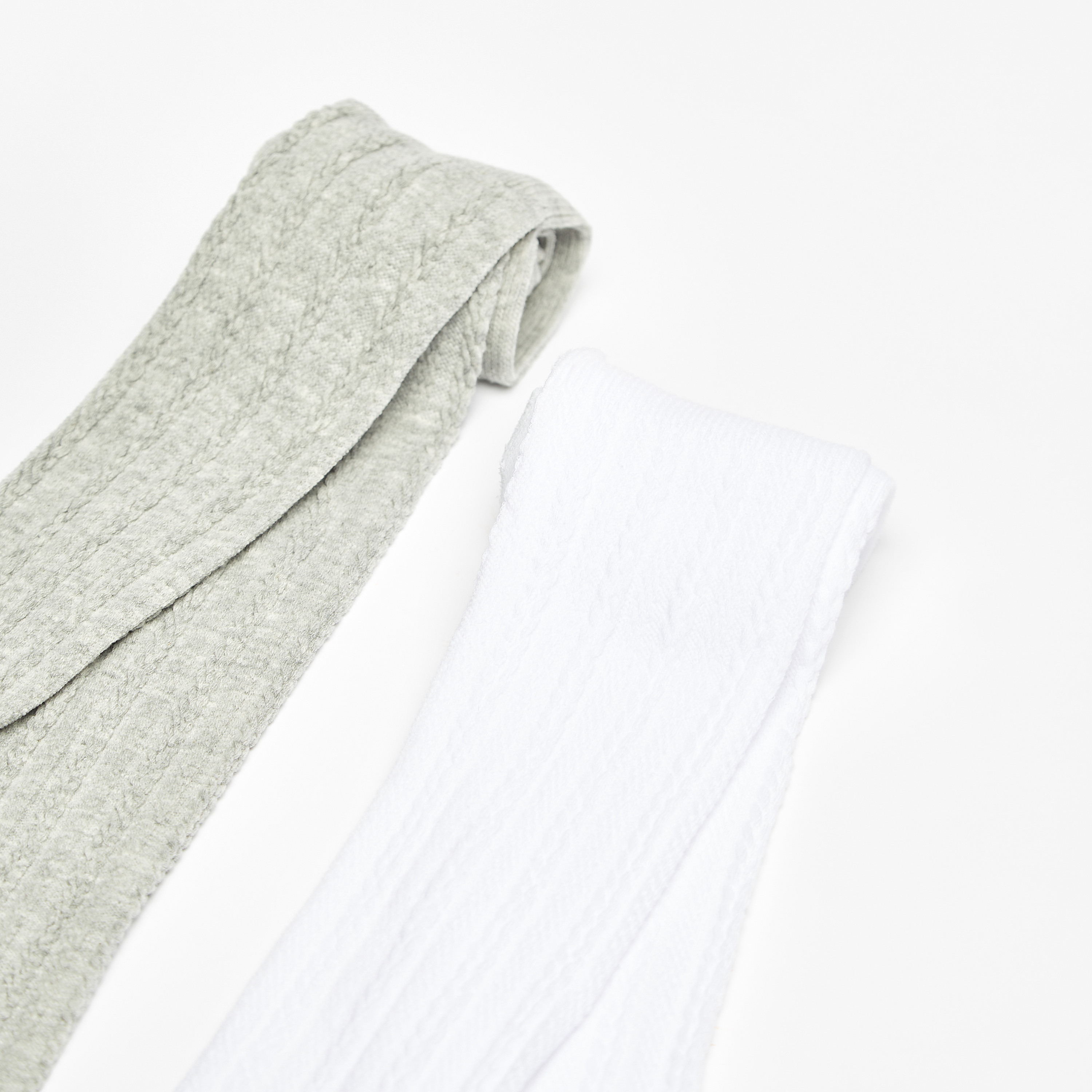 جوارب طويلة بارزة الملمس من ليتل ميسي - طقم من قطعتين-girls-accessories-socks-image-2