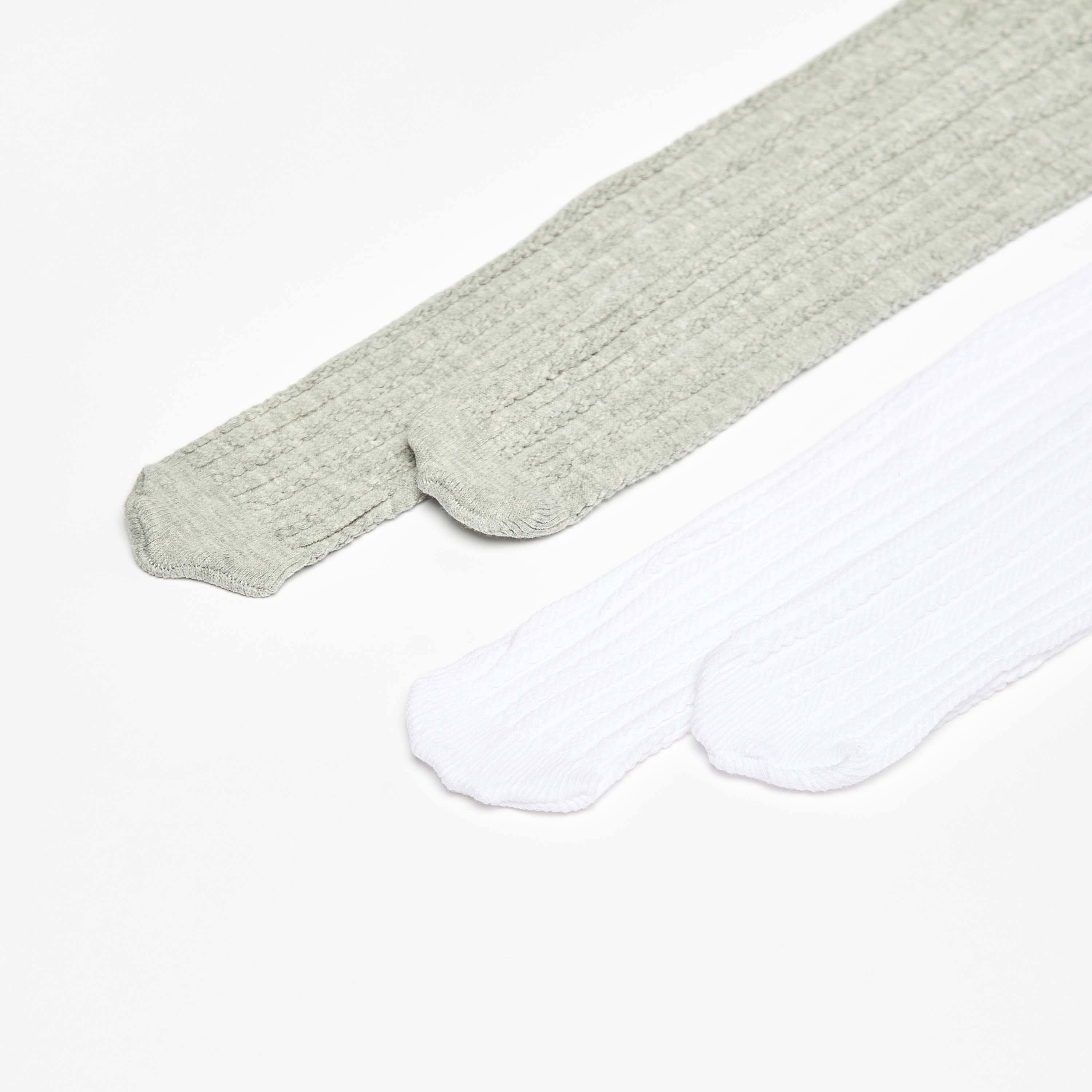 جوارب طويلة بارزة الملمس من ليتل ميسي - طقم من قطعتين-girls-accessories-socks-image-5