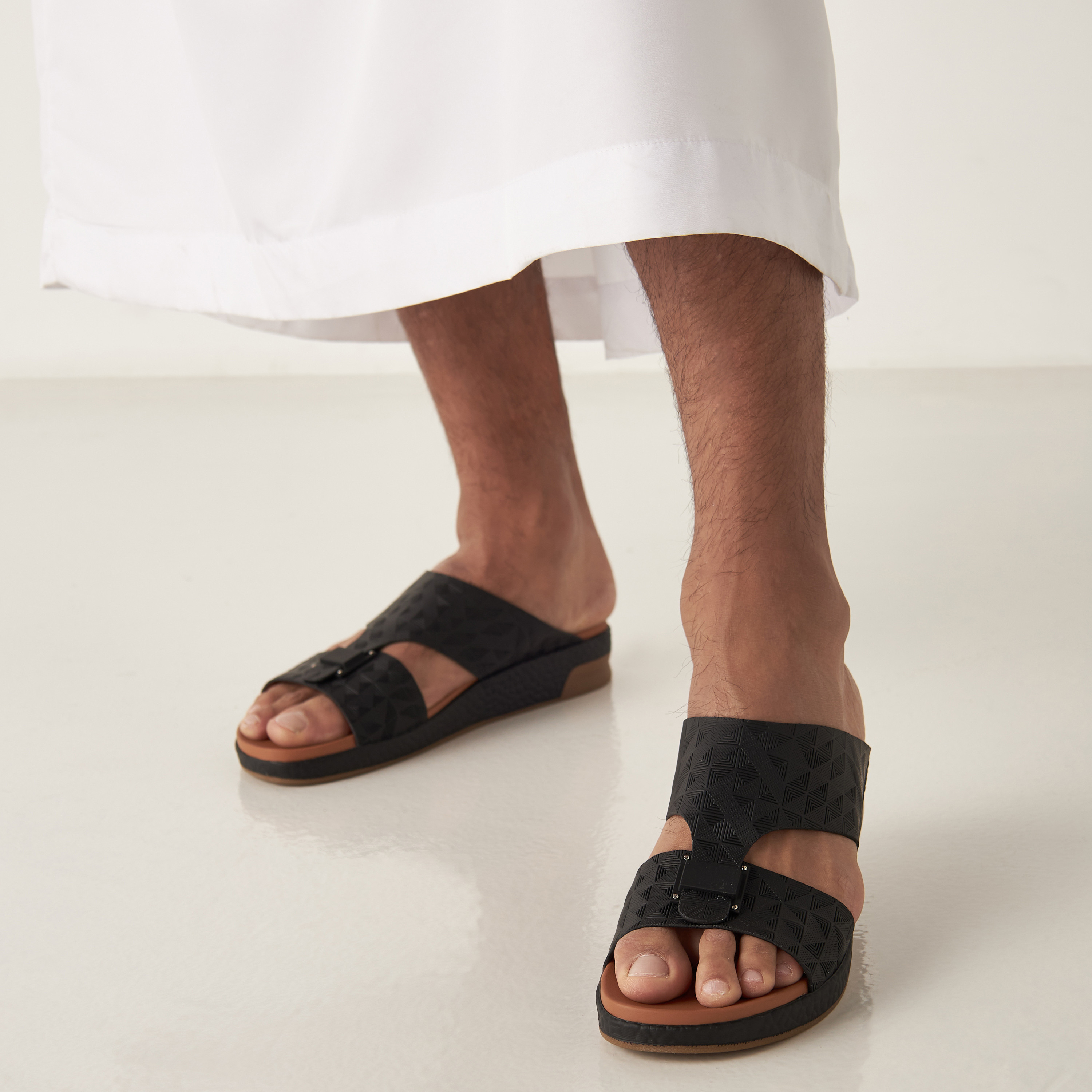 Women's Sandals | Online Shopping at Shopmanzil UAE