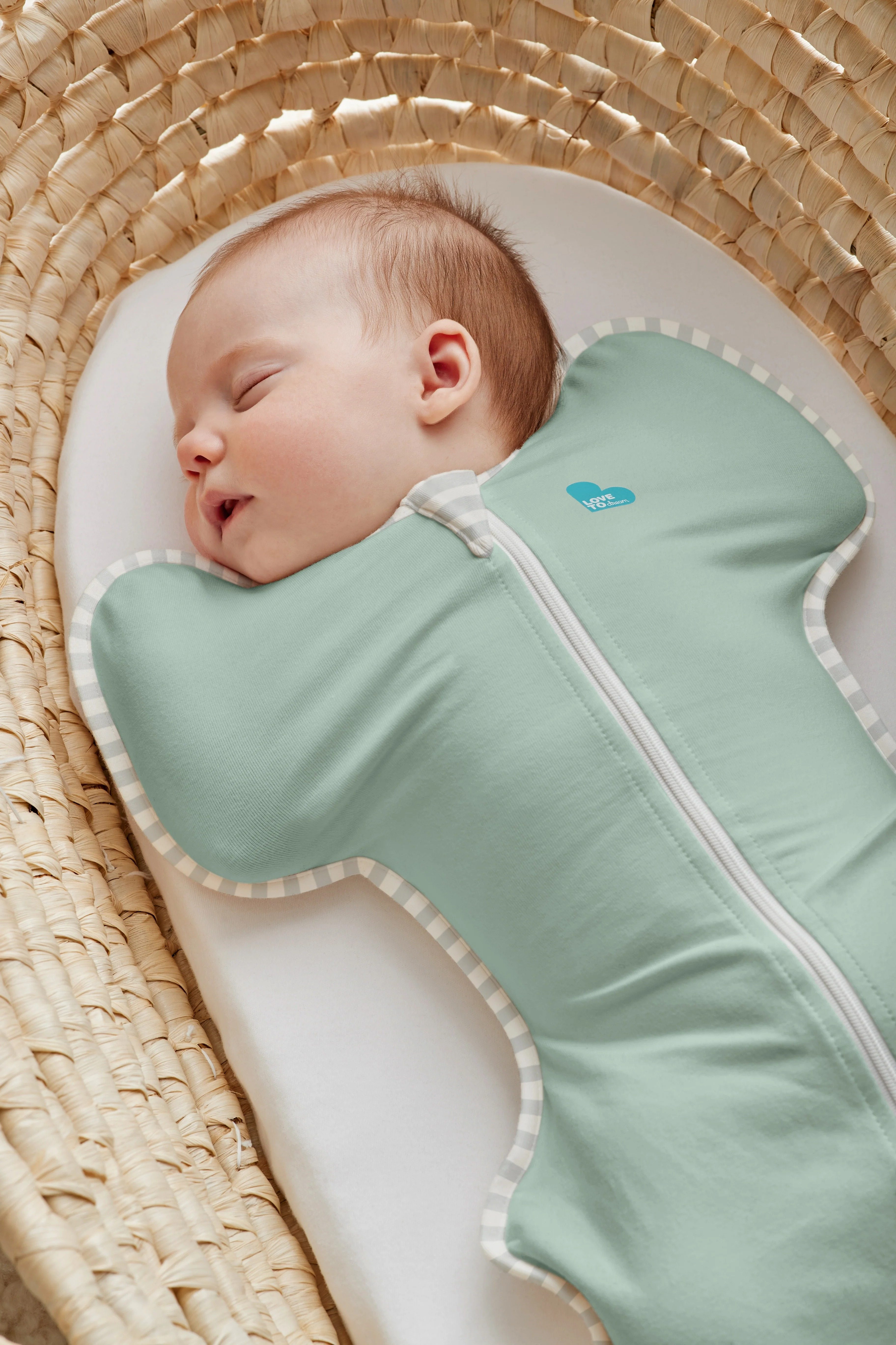 Love To Dream Swaddle Up Lite - Olive-baby-nursery-blanketsandswaddles-swaddlesandsleepingbags-image-4