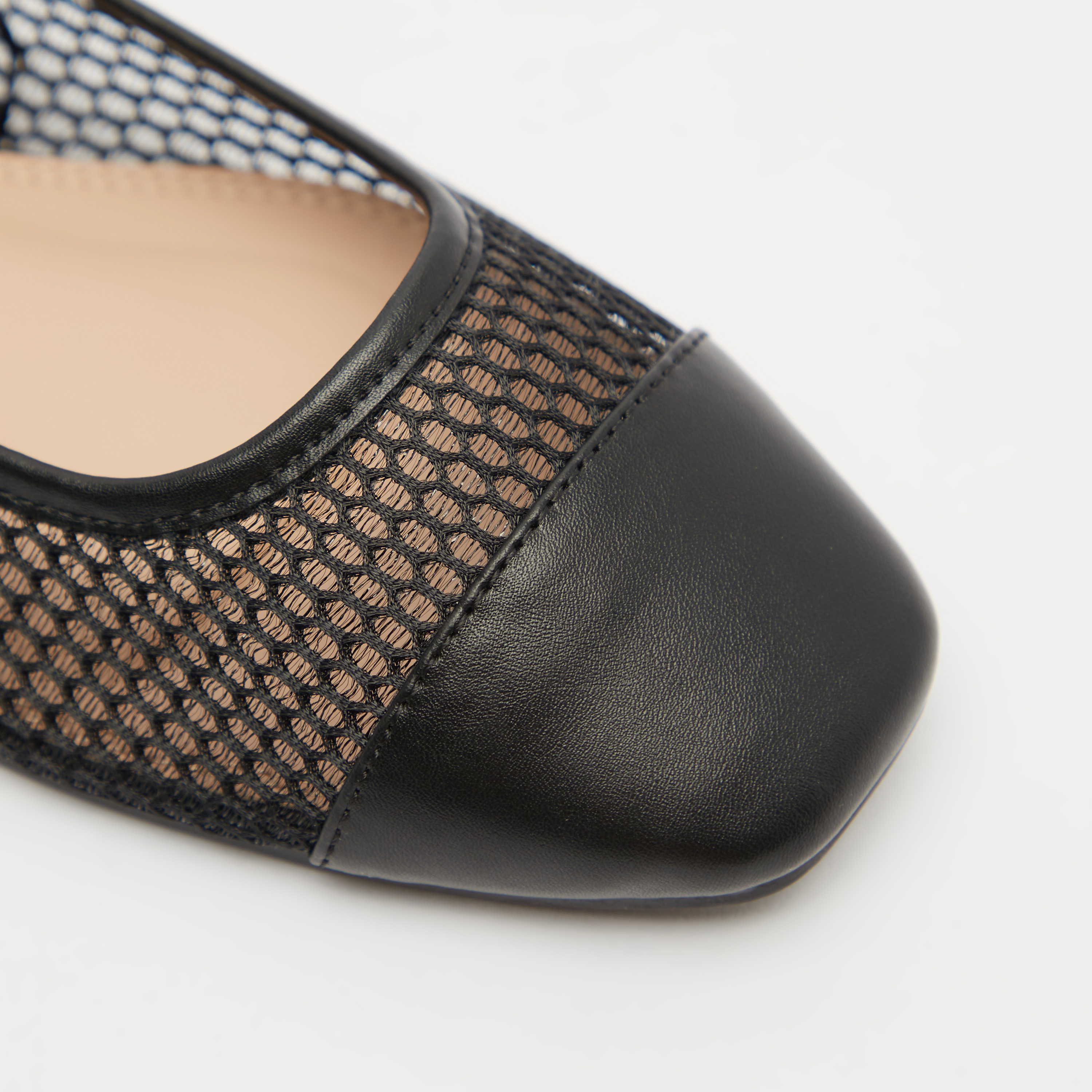 حذاء باليرينا بمقدمة مربعة بتفاصيل شبكية من سيليست-women-shoes-ballerinas-image-5
