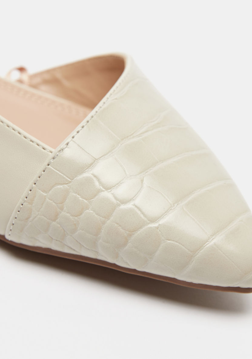 Celeste Women's Textured Pointed Toe Sandals-Women%27s Flat Sandals-image-2