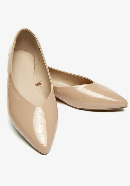 حذاء باليرينا سهل الارتداء بمقدّمة مدبّبة للنساء من سيليست