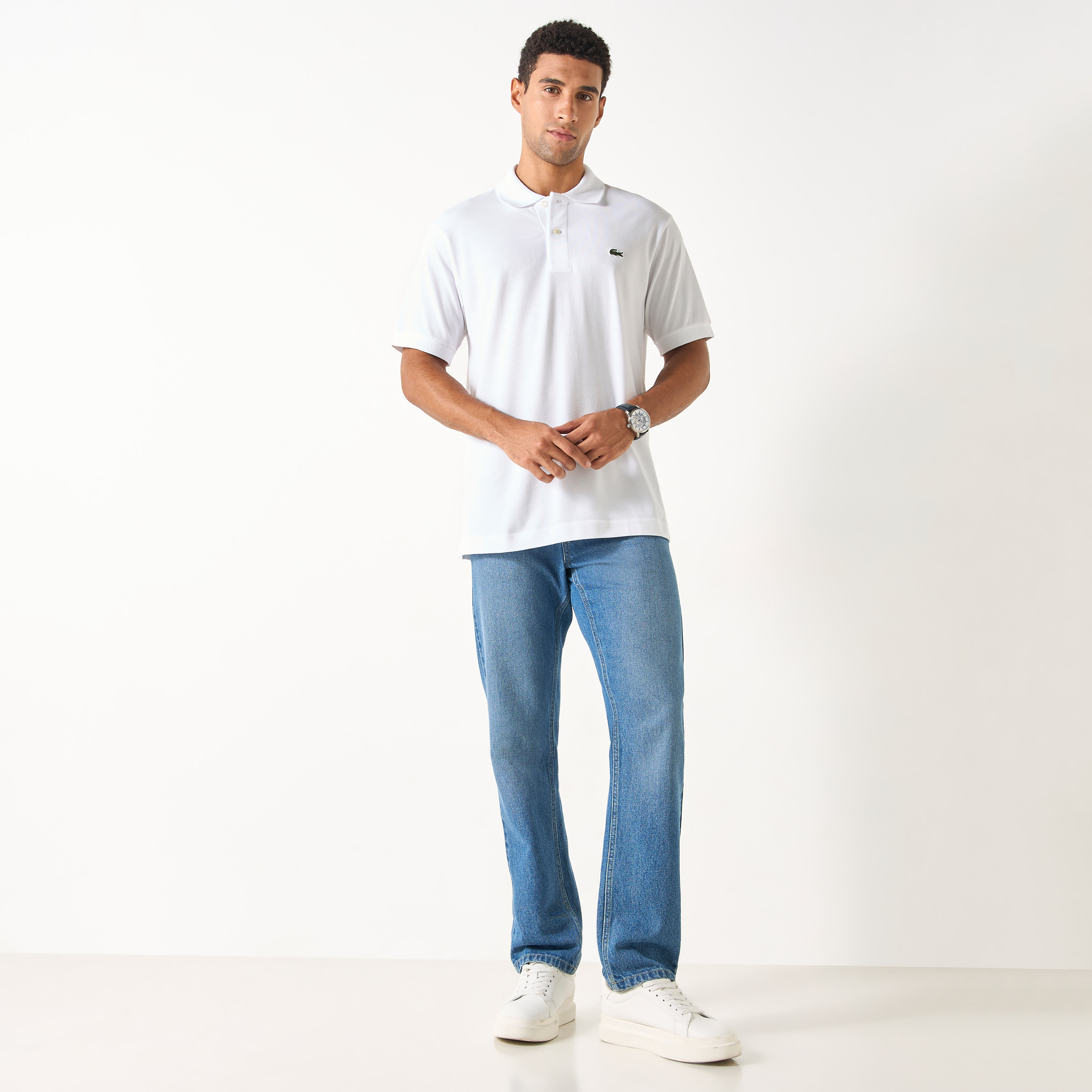 تيشيرت بولو سادة بأكمام قصيرة من لاكوست-men-clothing-tshirtsandpolos-polos-image-2