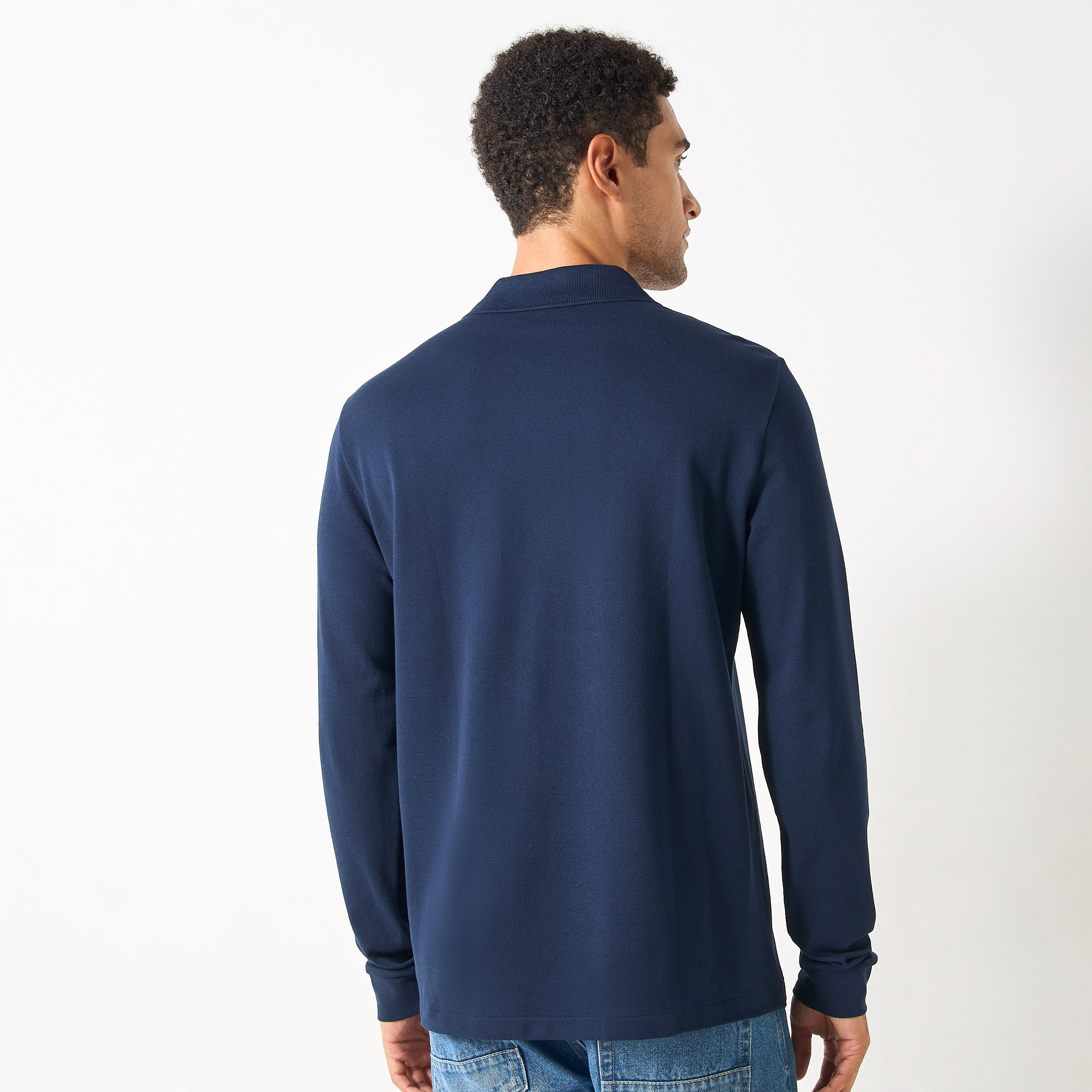 تيشيرت بولو بأكمام طويلة وزخارف شعار من لاكوست-men-clothing-tshirtsandpolos-polos-image-1