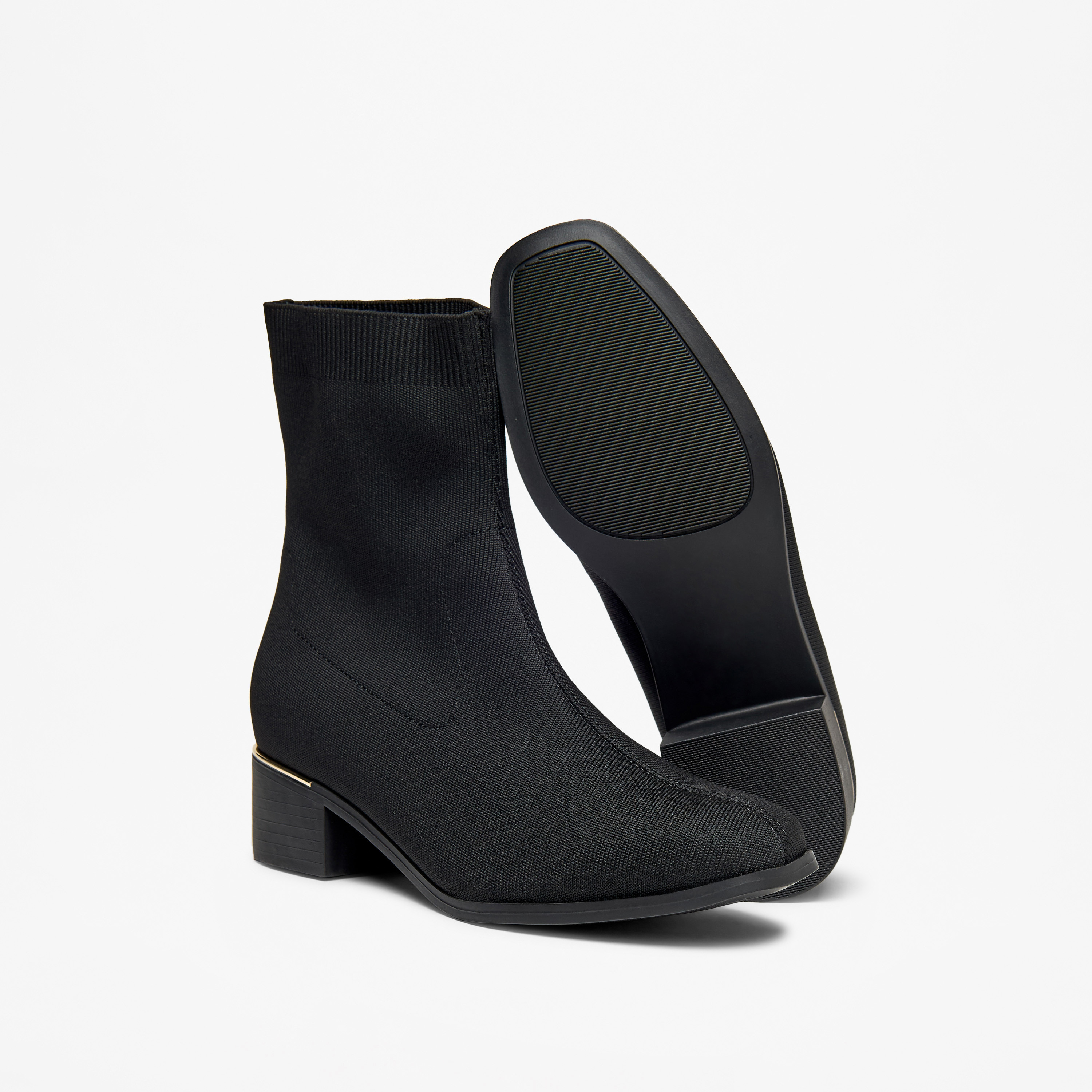 بوت سادة سهل الارتداء بطول الكاحل وبكعب سميك من فلورا بيلا-women-shoes-boots-image-2