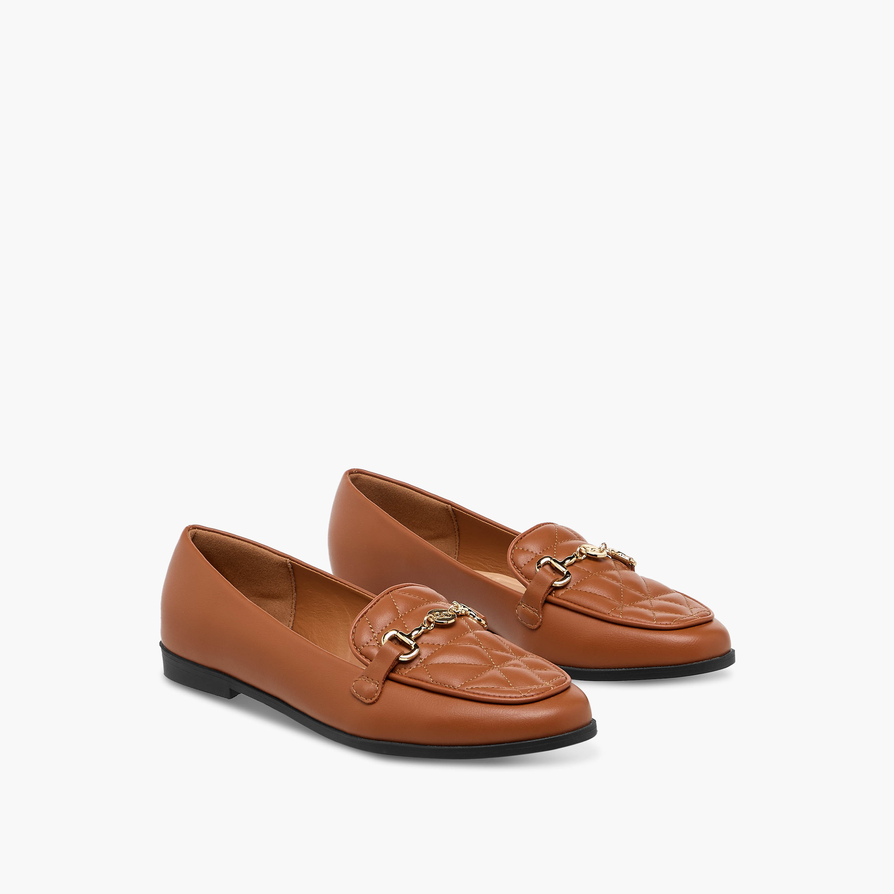 حذاء خفيف مبطّن سهل الارتداء بزينة معدنية للنساء من سيليست-women-shoes-loafersandmoccasins-image-1