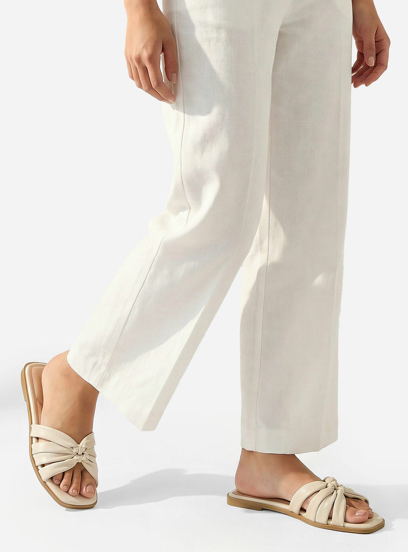 صندل مسطح بارز الملمس للنساء من سيليست-women-shoes-flats-sandals-image-2