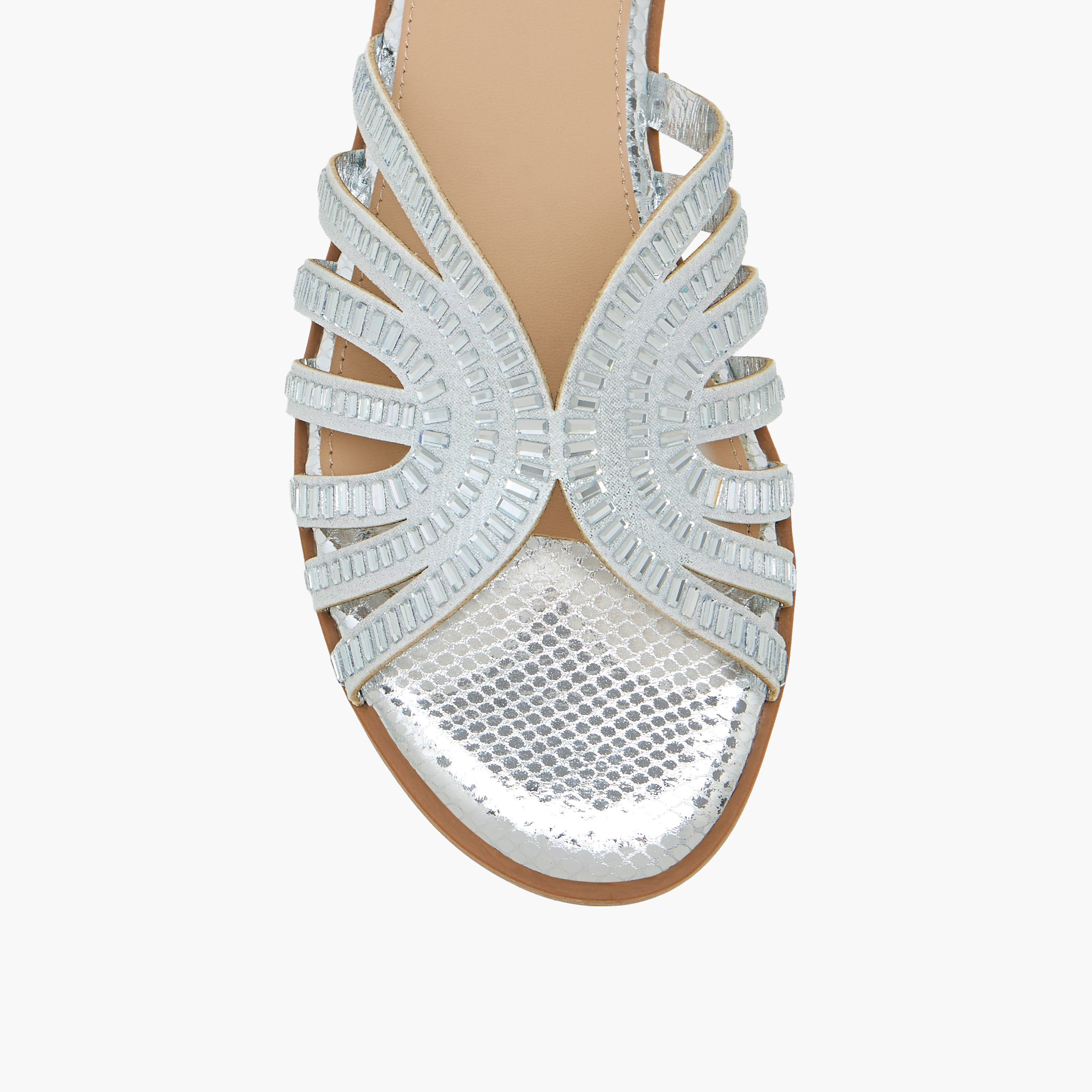 صندل سهل الارتداء بتزيينات للنساء من فلورا بيلا-women-shoes-flats-sandals-image-5