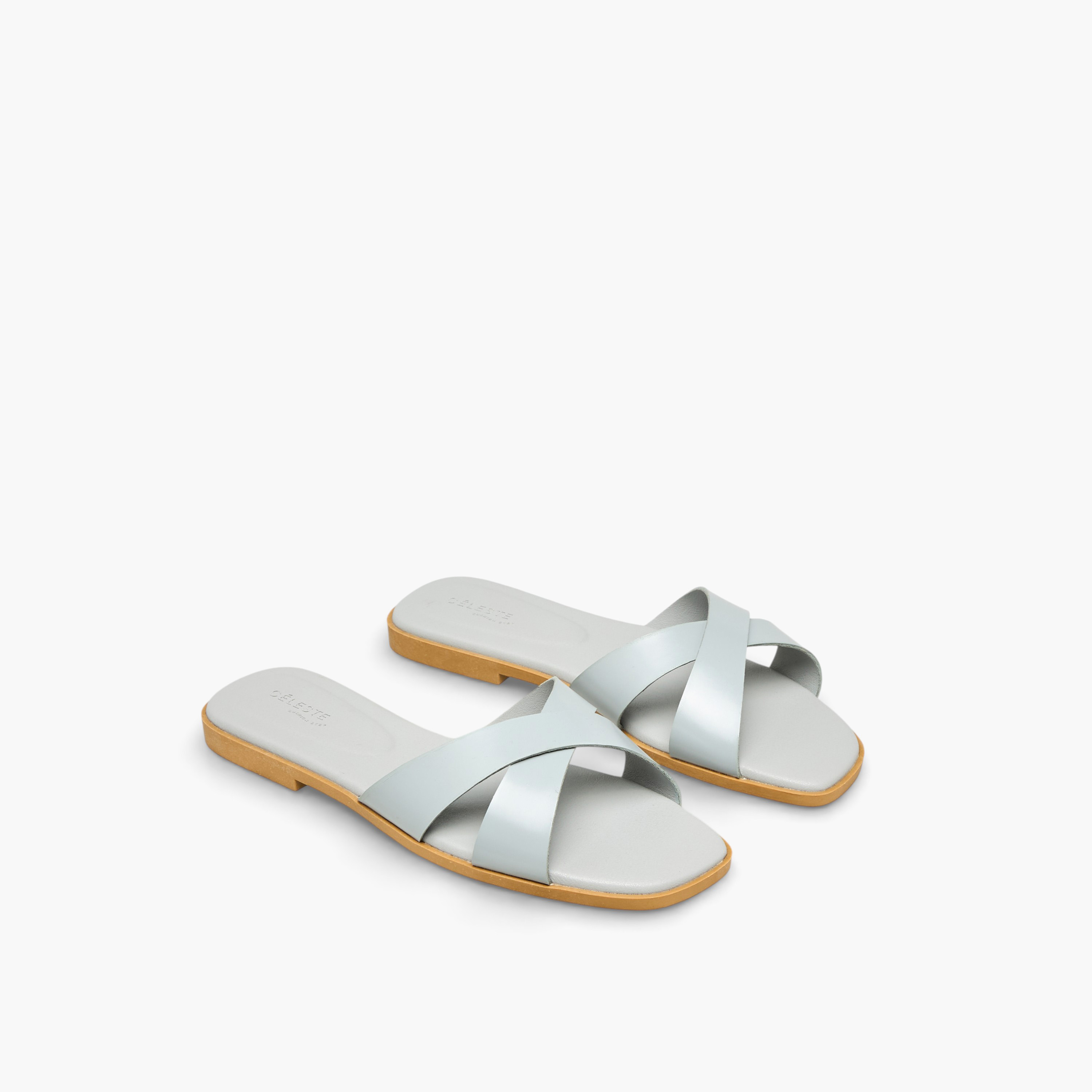 صندل بأحزمة متقاطعة للنساء من سيليست-women-shoes-flats-sandals-image-1