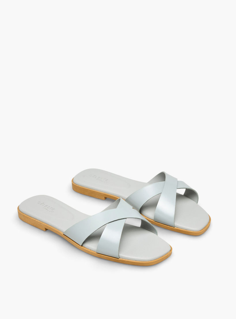 صندل بأحزمة متقاطعة للنساء من سيليست-women-shoes-flats-sandals-image-1