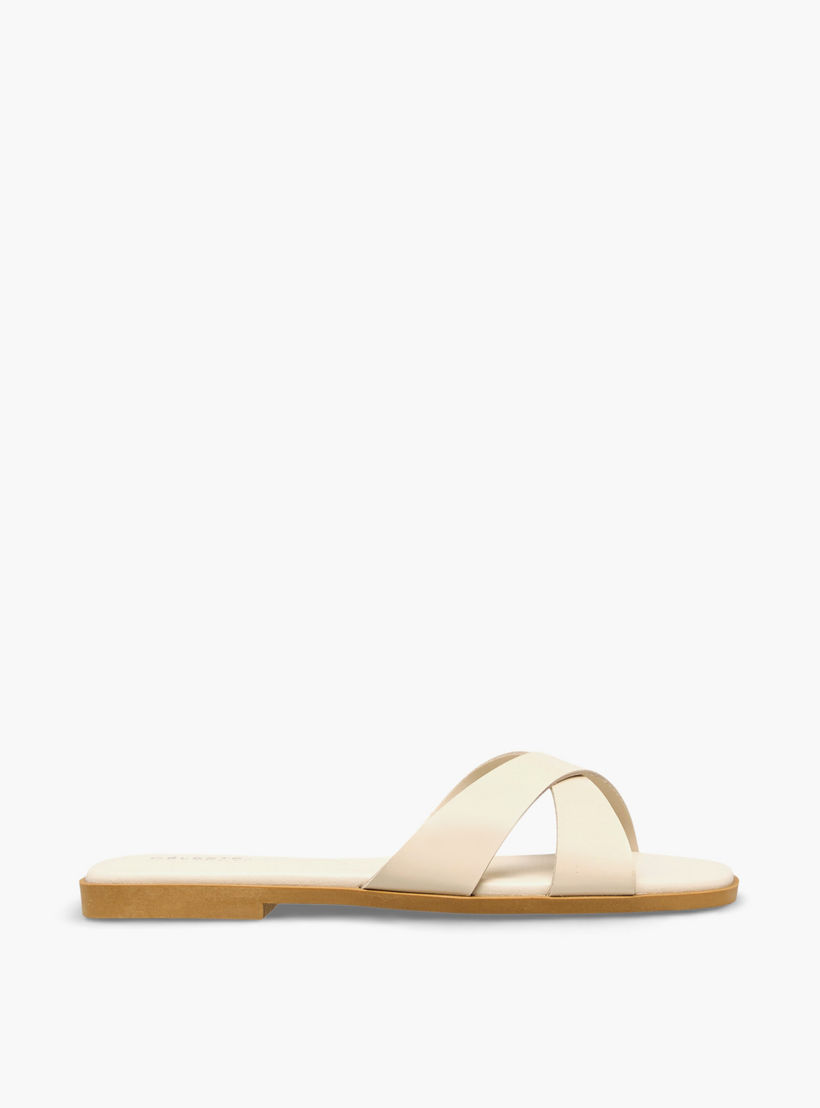صندل بأحزمة متقاطعة للنساء من سيليست-women-shoes-flats-sandals-image-3