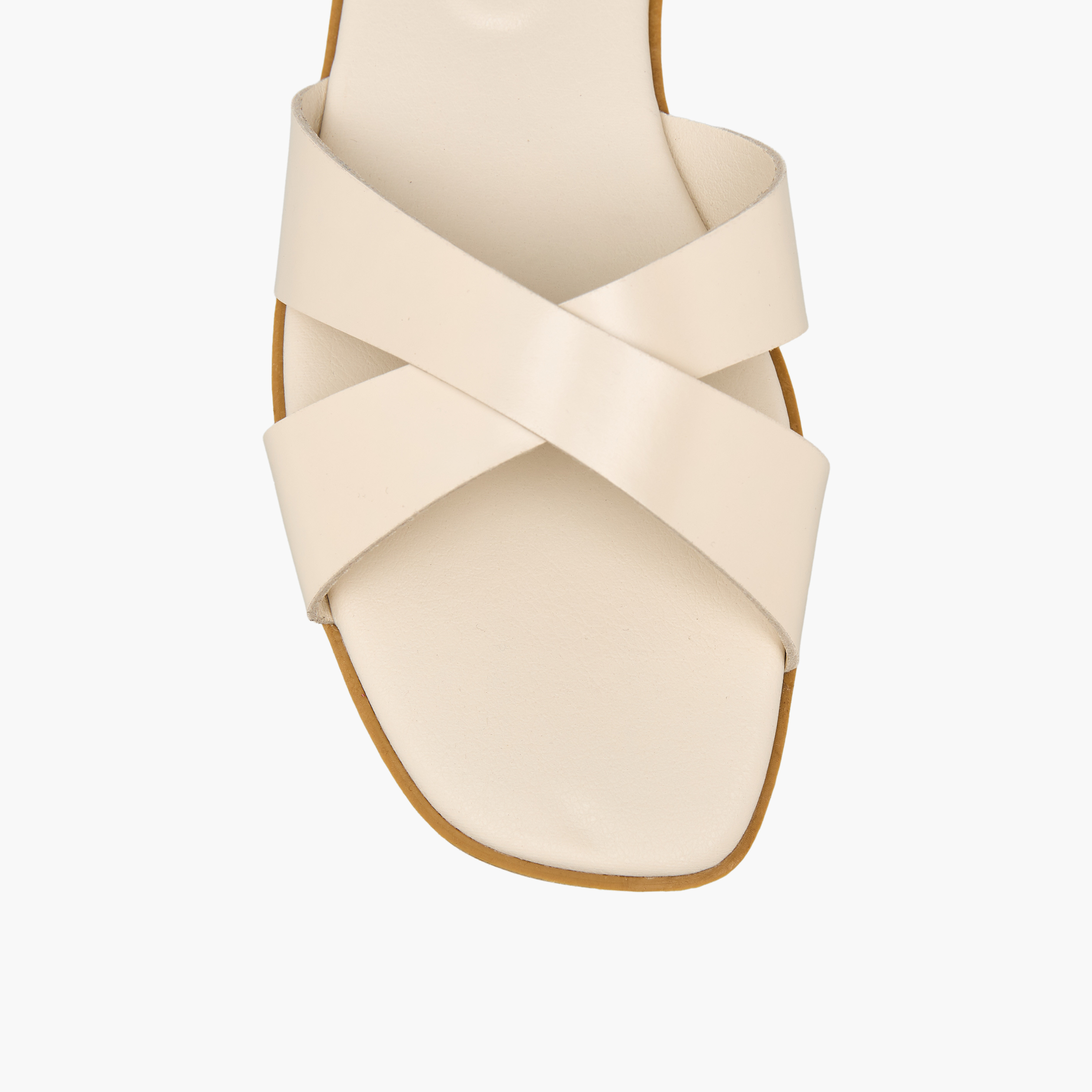 صندل بأحزمة متقاطعة للنساء من سيليست-women-shoes-flats-sandals-image-5