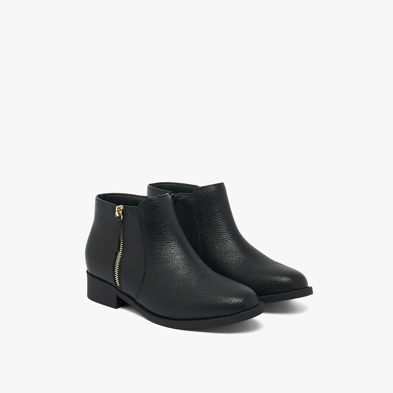 بوت بارز الملمس بطول الكاحل للنساء من فلورا بيلا من شو إكسبريس-women-shoes-boots-image-1
