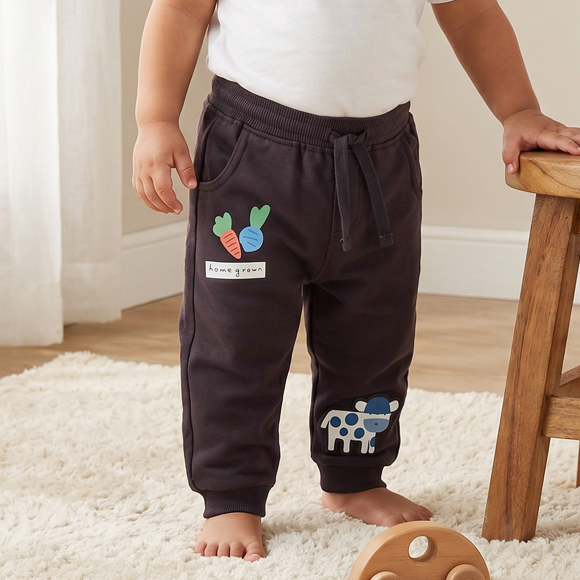 بنطلونات رياضية بخصر مطاطي وطبعات تراكتور من جونيورز - عبوة من قطعتين-baby-boys-clothing-bottoms-joggersandtrackpants-image-2
