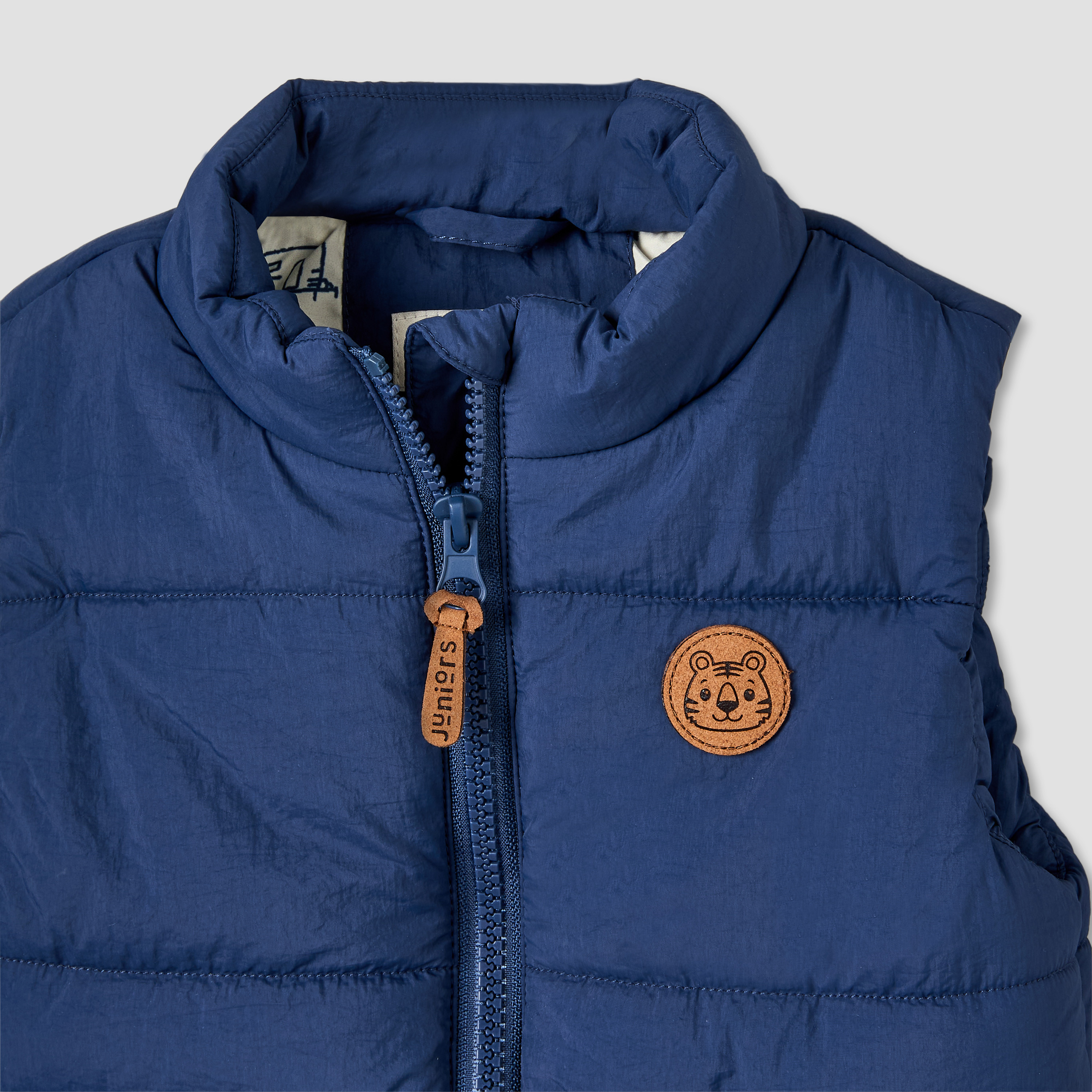 جيليه مبطن مع غطاء رأس بتصميم دب من جونيورز-baby-boys-clothing-winterwear-jacketsandblazers-image-3