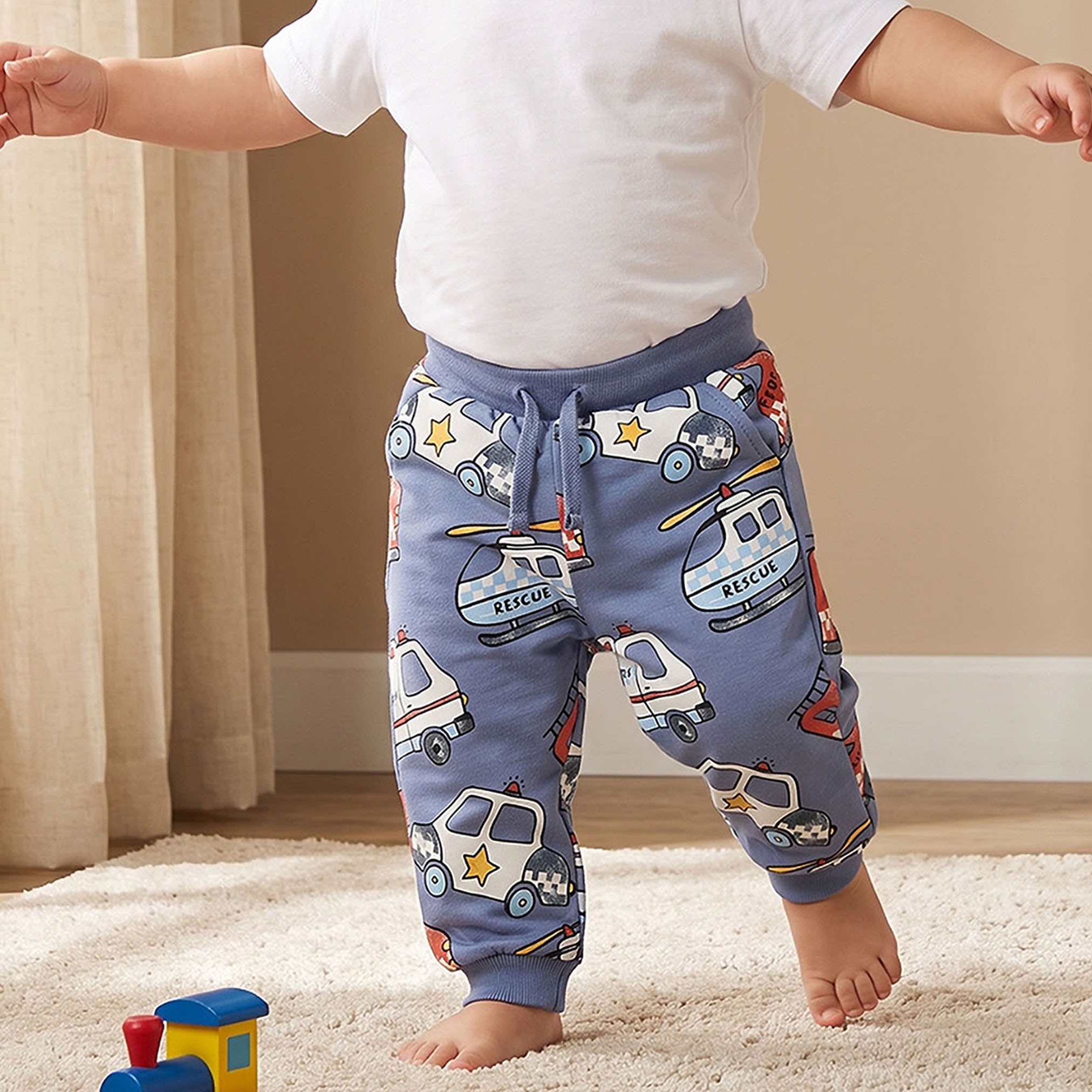 Juniors Vehicle Print Joggers with Pockets-baby-boys-clothing-bottoms-joggersandtrackpants-image-1