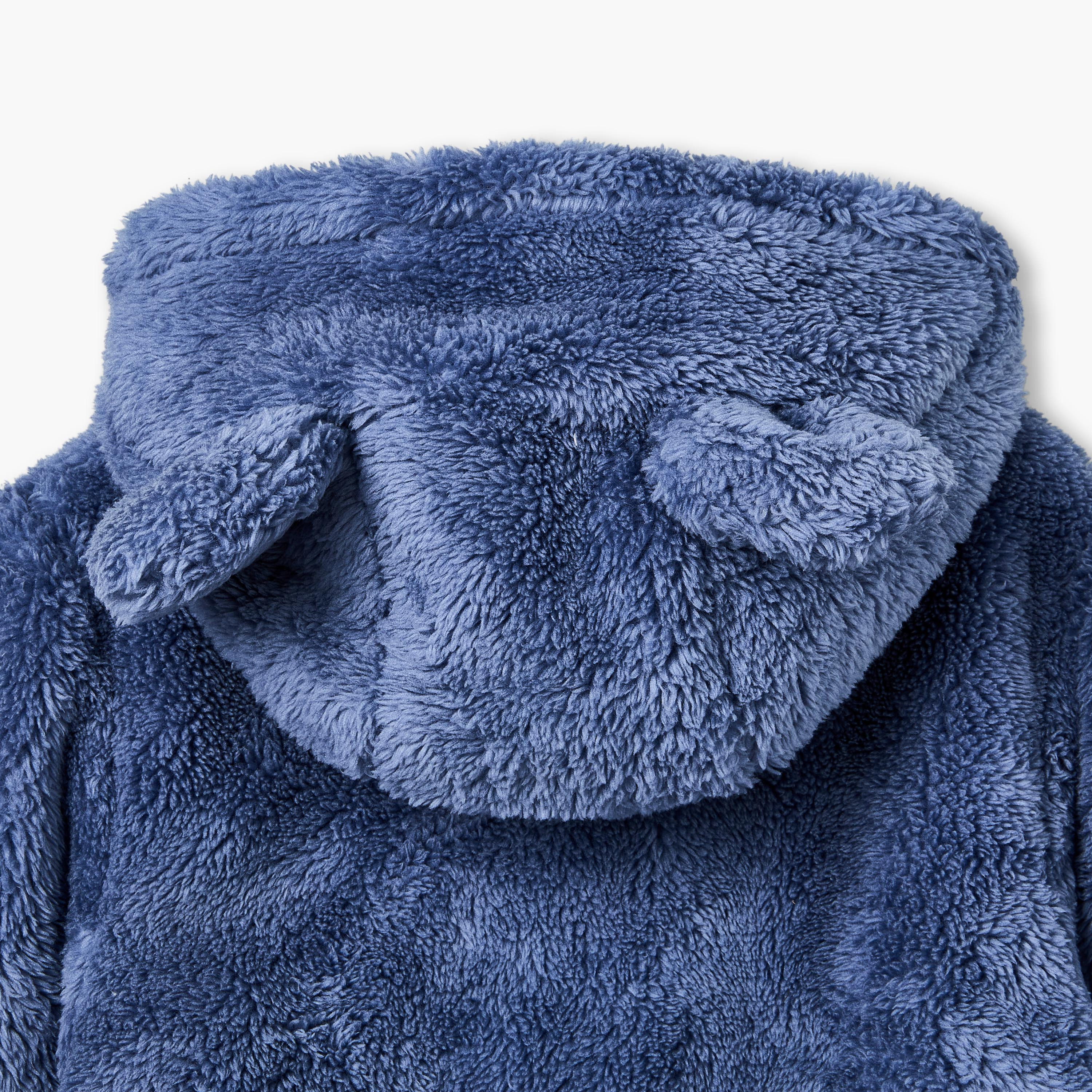 أوفرول بغطاء رأس من القطيفة وتفصيلة تطريز من جونيورز-baby-boys-clothing-nightwear-sleepsuits-image-6