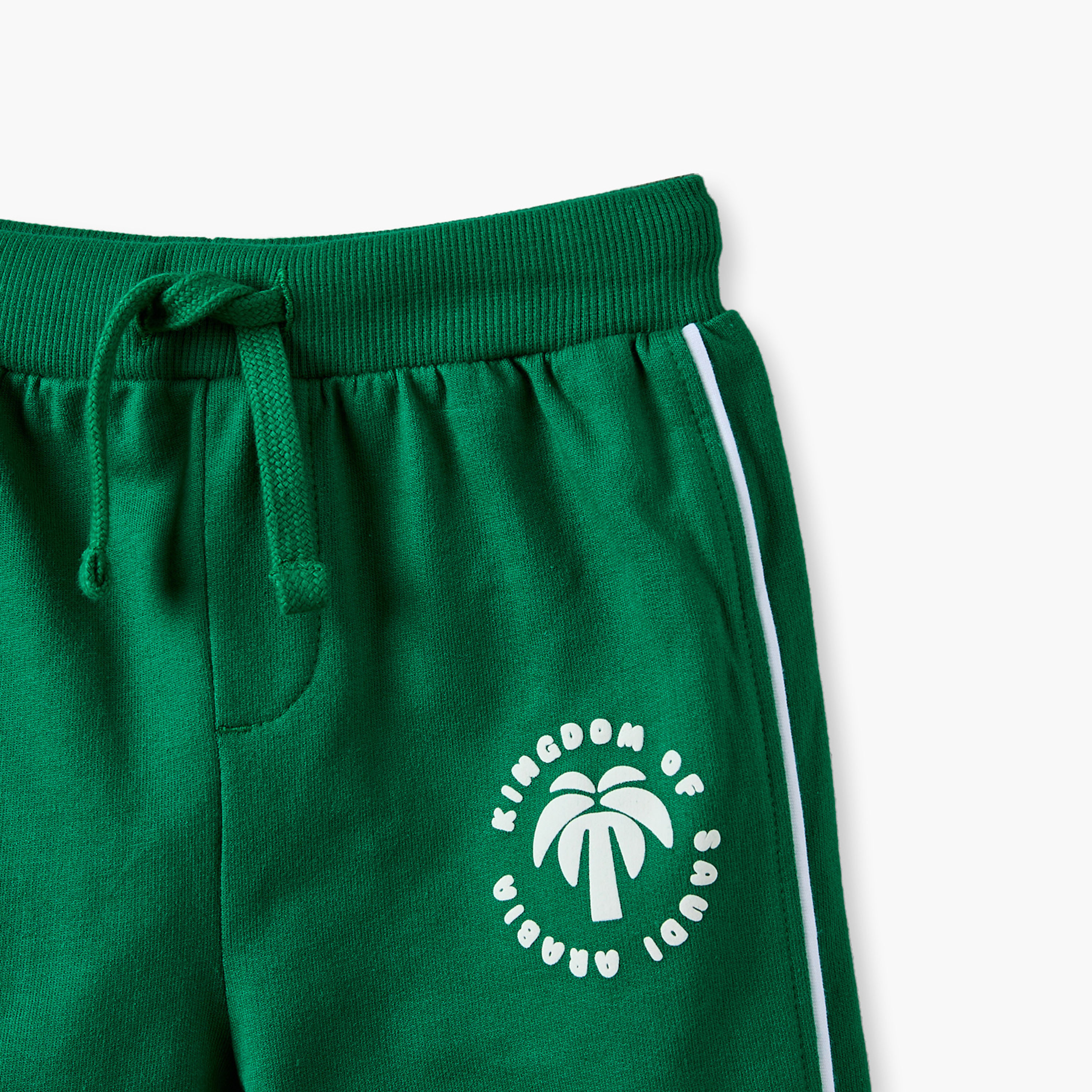 طقم تيشيرت بياقة ضيقة وأكمام قصيرة وبنطلون رياضي بطبعات من جونيورز-baby-boys-clothing-setsandcoords-image-9