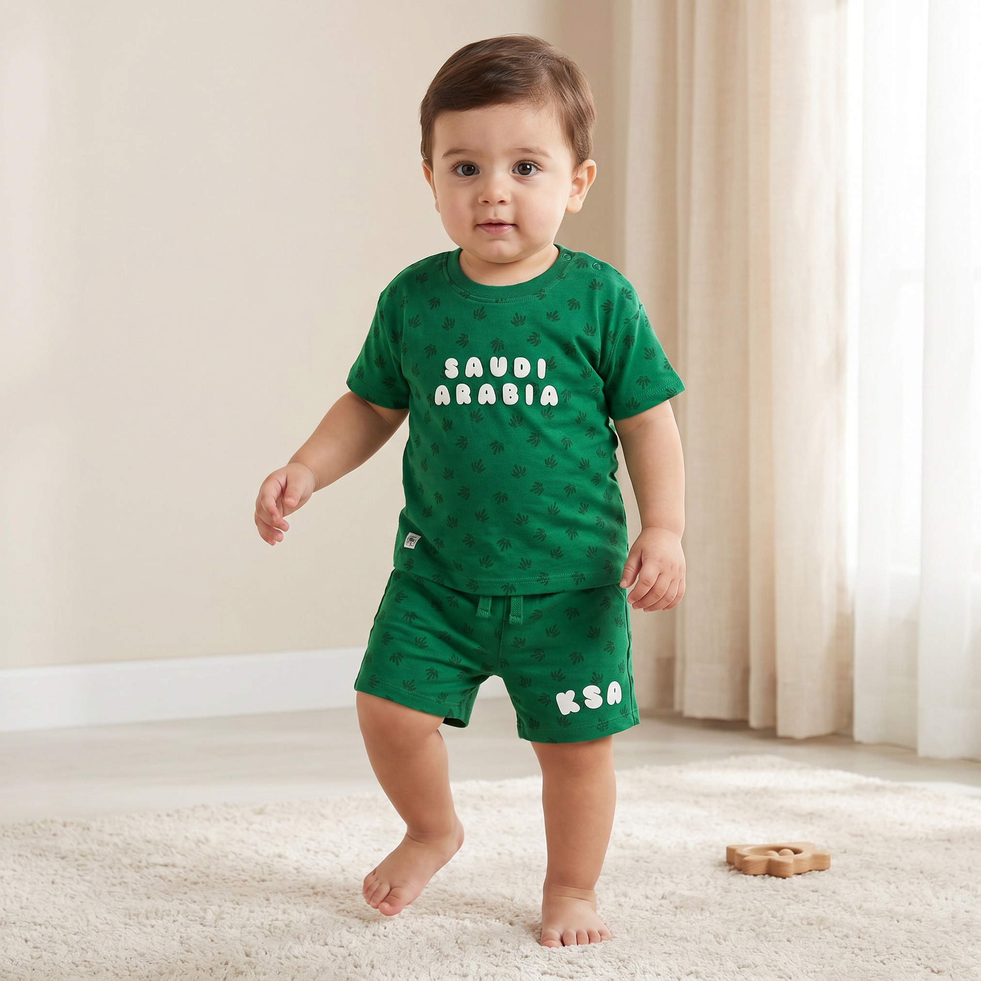Juniors Crew Neck Short Sleeves T-shirt and Shorts Set with KSA National Day Print-baby-boys-clothing-setsandcoords-image-1