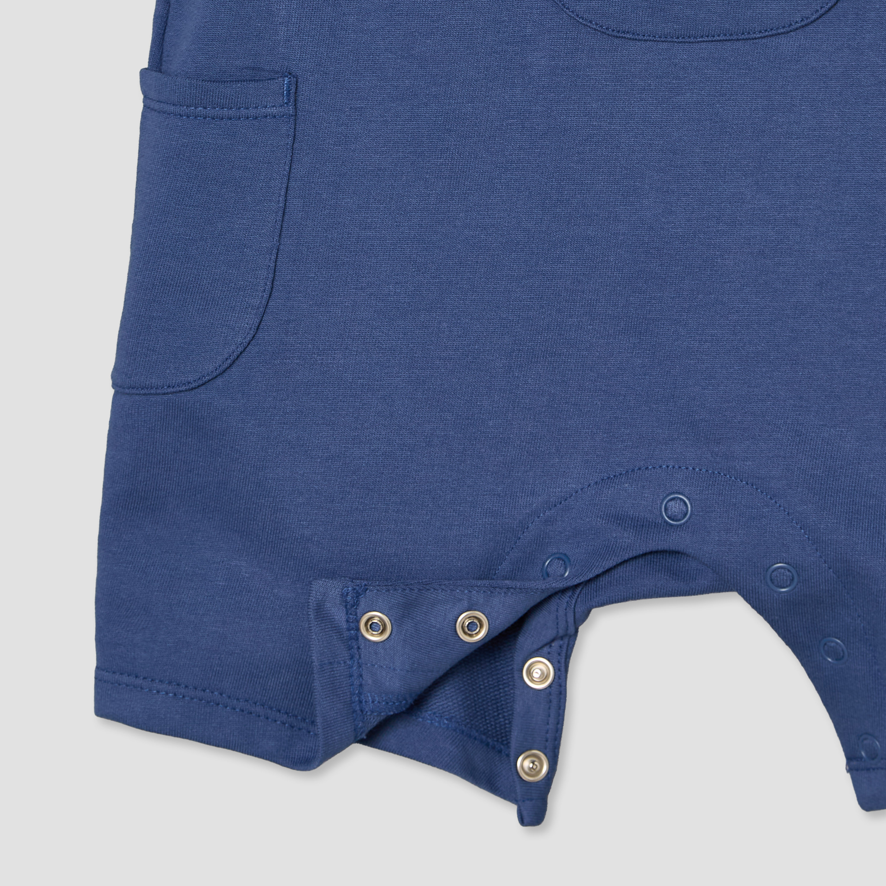 طقم تيشيرت بياقة دائرية وأكمام قصيرة مع دنغري وتصميم كوالا من جونيورز-baby-boys-clothing-setsandcoords-image-6