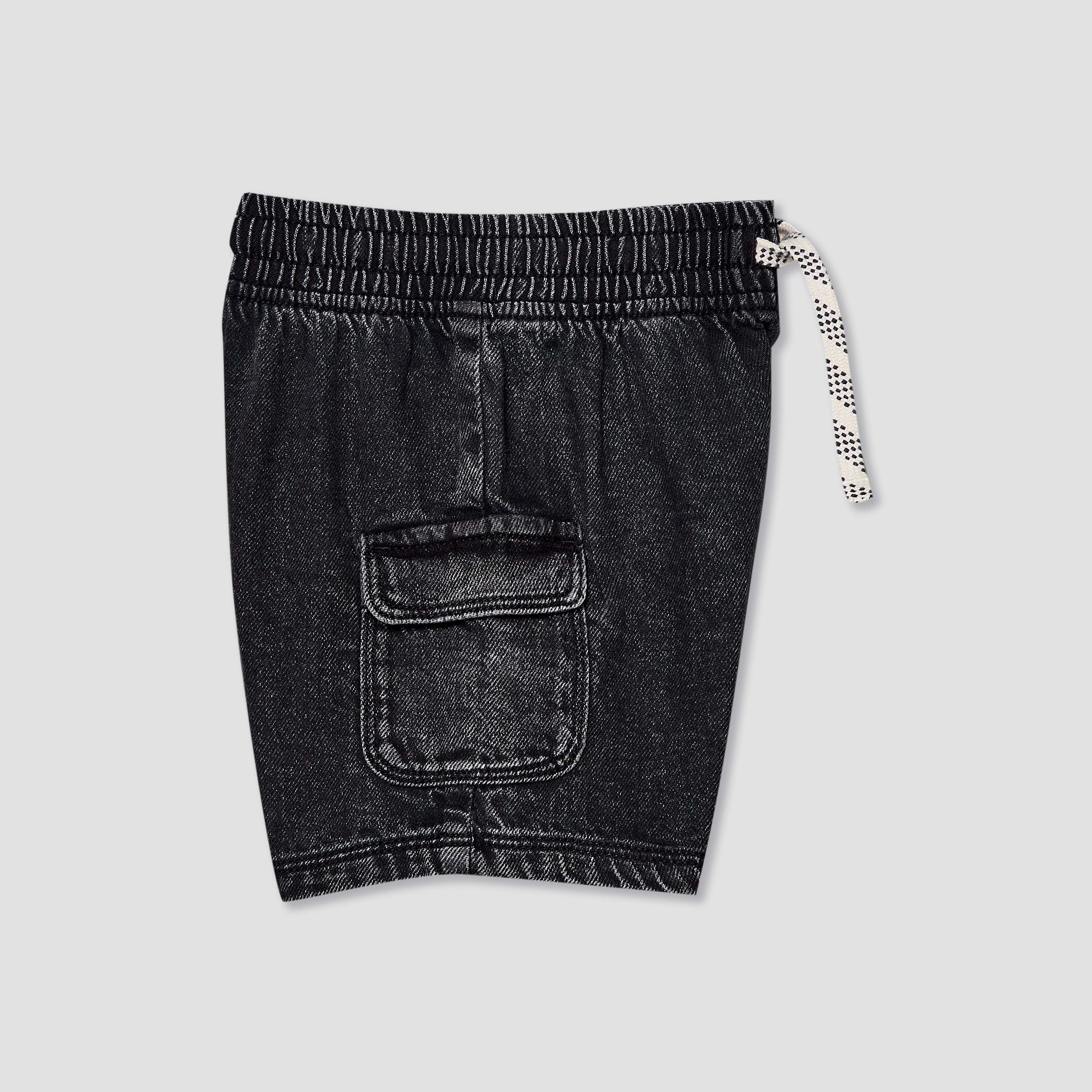 شورت كارجو بطول الركبة وخصر برباط وجيوب من جونيورز-baby-boys-clothing-bottoms-shorts-image-5