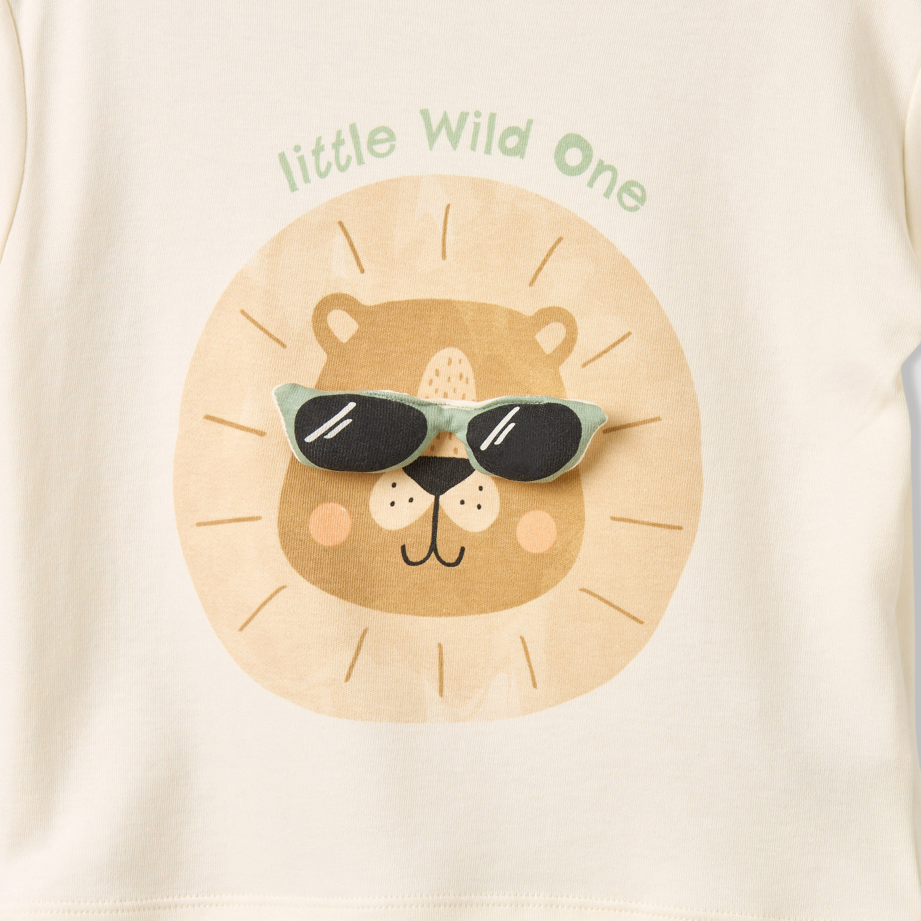طقم بنطلون وتيشيرت بياقة ضيقة وأكمام قصيرة وطبعات أسد من جونيورز-baby-boys-clothing-setsandcoords-image-7