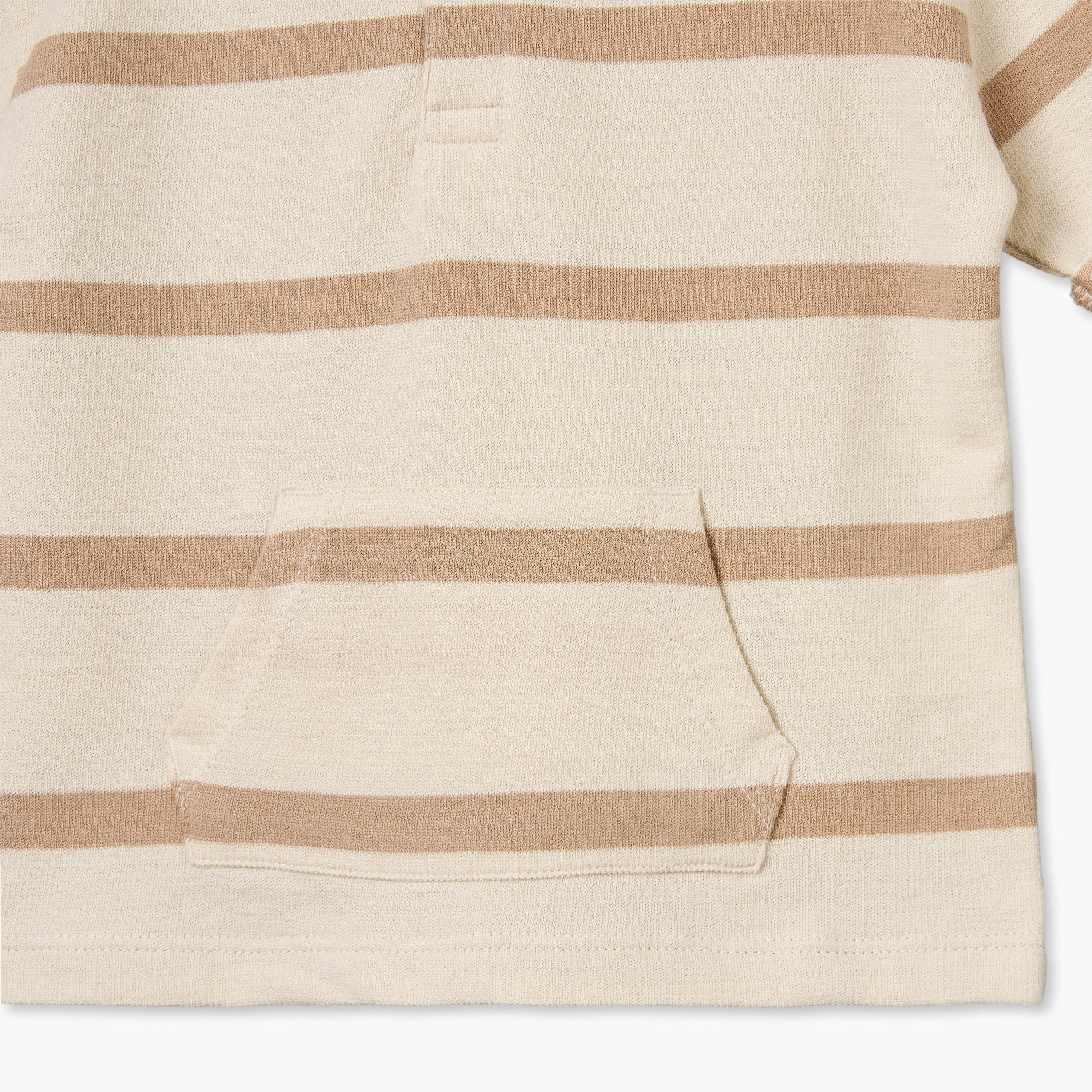 طقم شورت وتيشيرت مخطط بياقة هينلي وأكمام قصيرة من جيجلز-baby-boys-clothing-setsandcoords-image-7