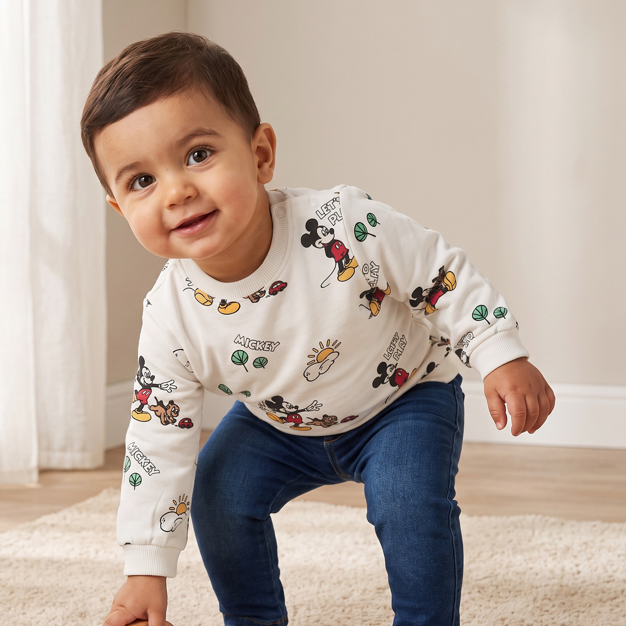 Juniors Round Neck Sweatshirt with Mickey Mouse Print-baby-boys-clothing-winterwear-sweatshirts-image-1