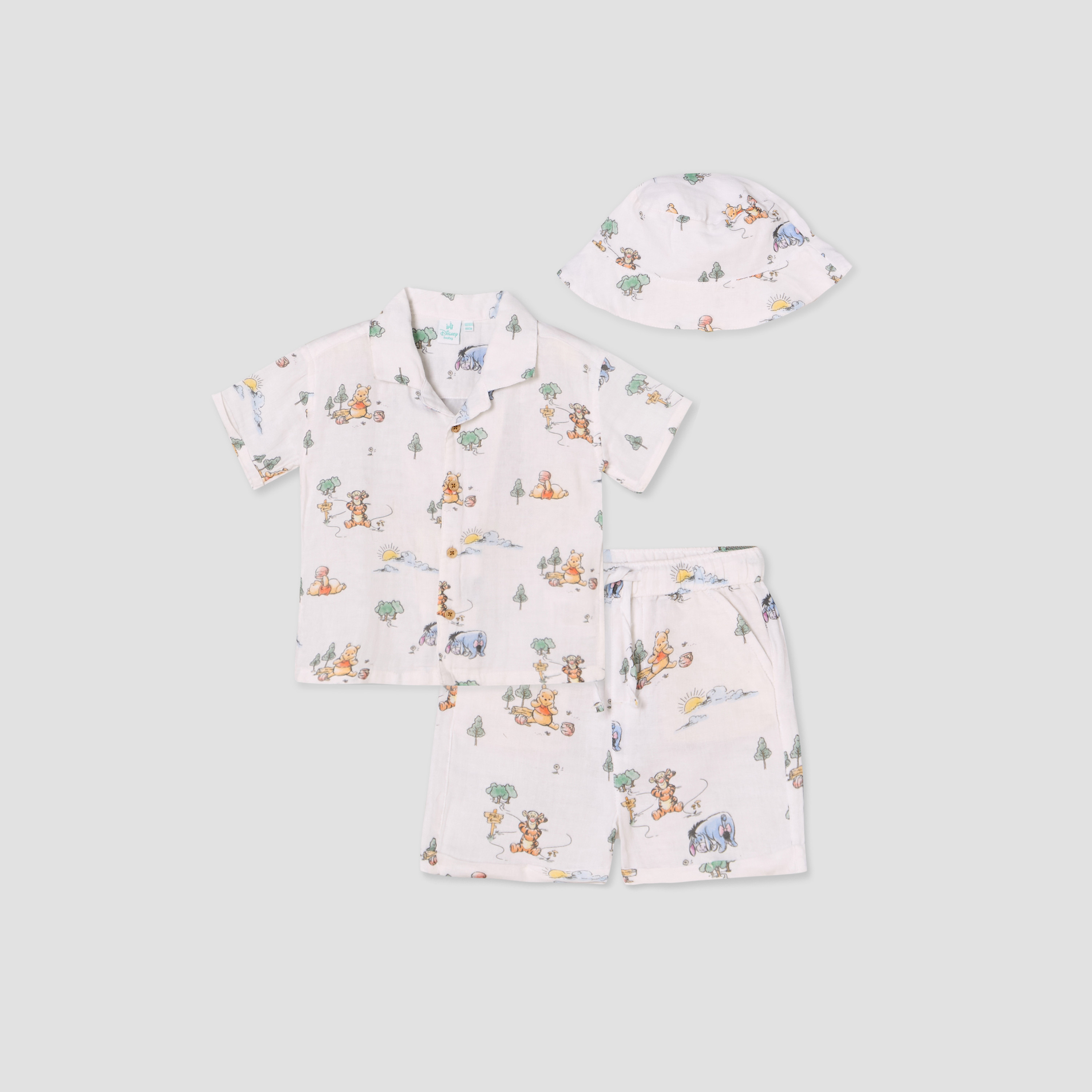 طقم شورت وقميص بطبعات ويني ذا بوه وياقة عادية وأكمام قصيرة من كارت بلانش-baby-boys-clothing-setsandcoords-image-1