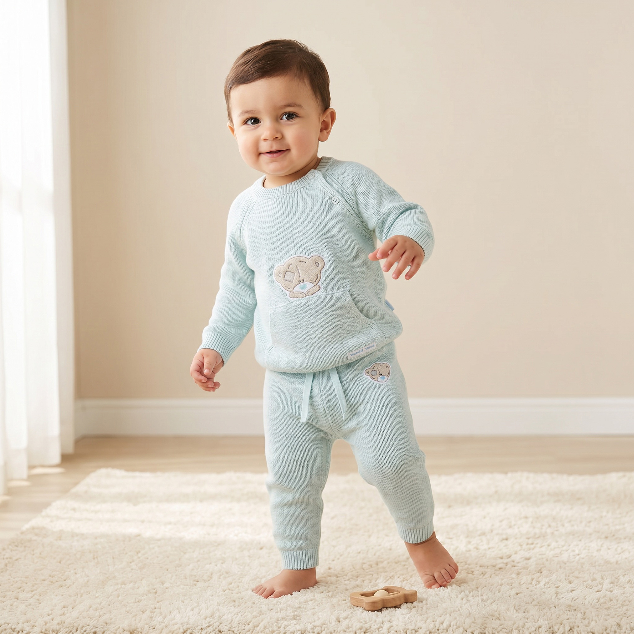 طقم كنزة بياقة مستديرة وأكمام طويلة وبنطلون بزينة دب من كارتي بلانش-baby-boys-clothing-winterwear-setsandcoords-image-1