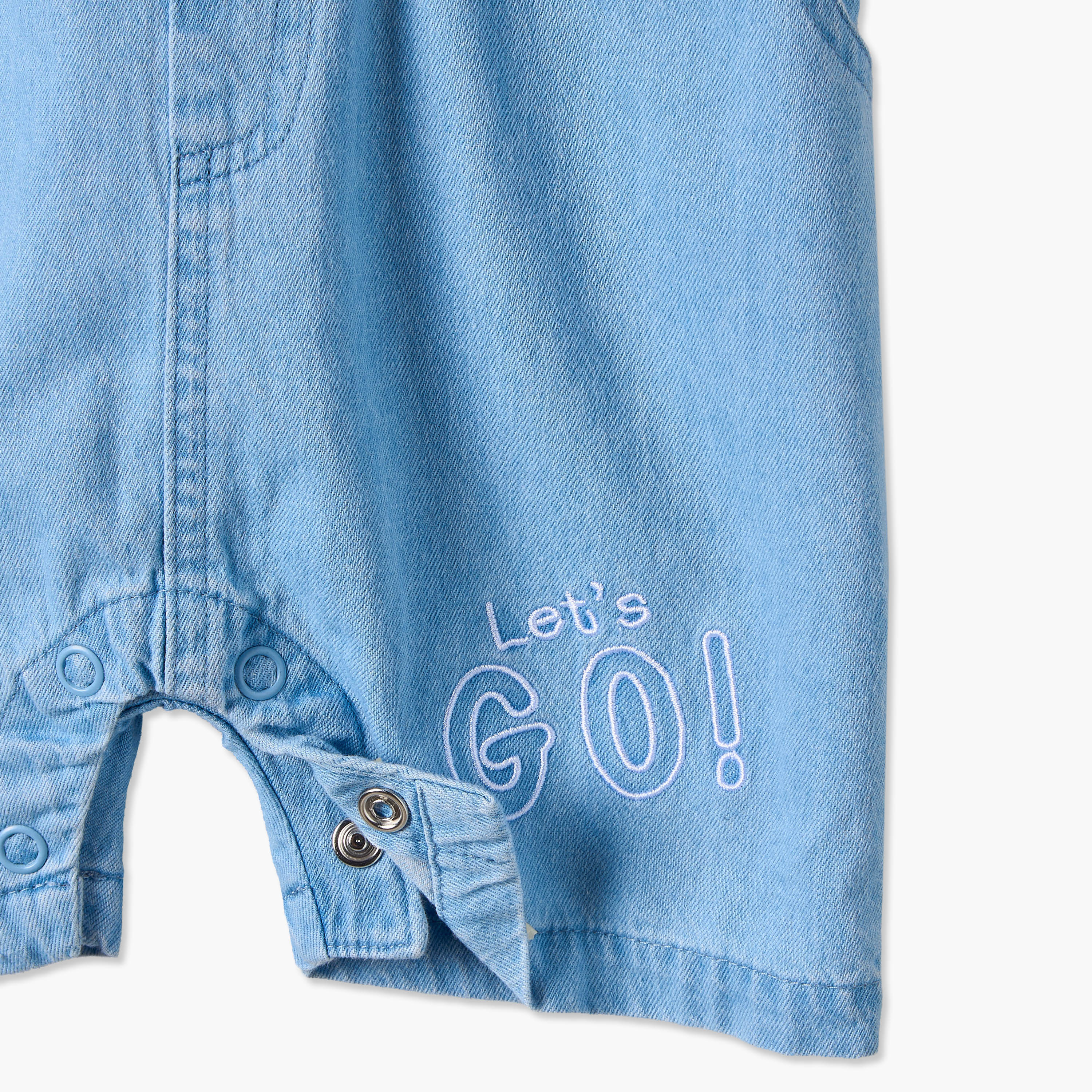 طقم تيشيرن برقبة ضيقة وأكمام قصيرة مع دنغري بطبعات ميكي ماوس من ديزني-baby-boys-clothing-setsandcoords-image-9
