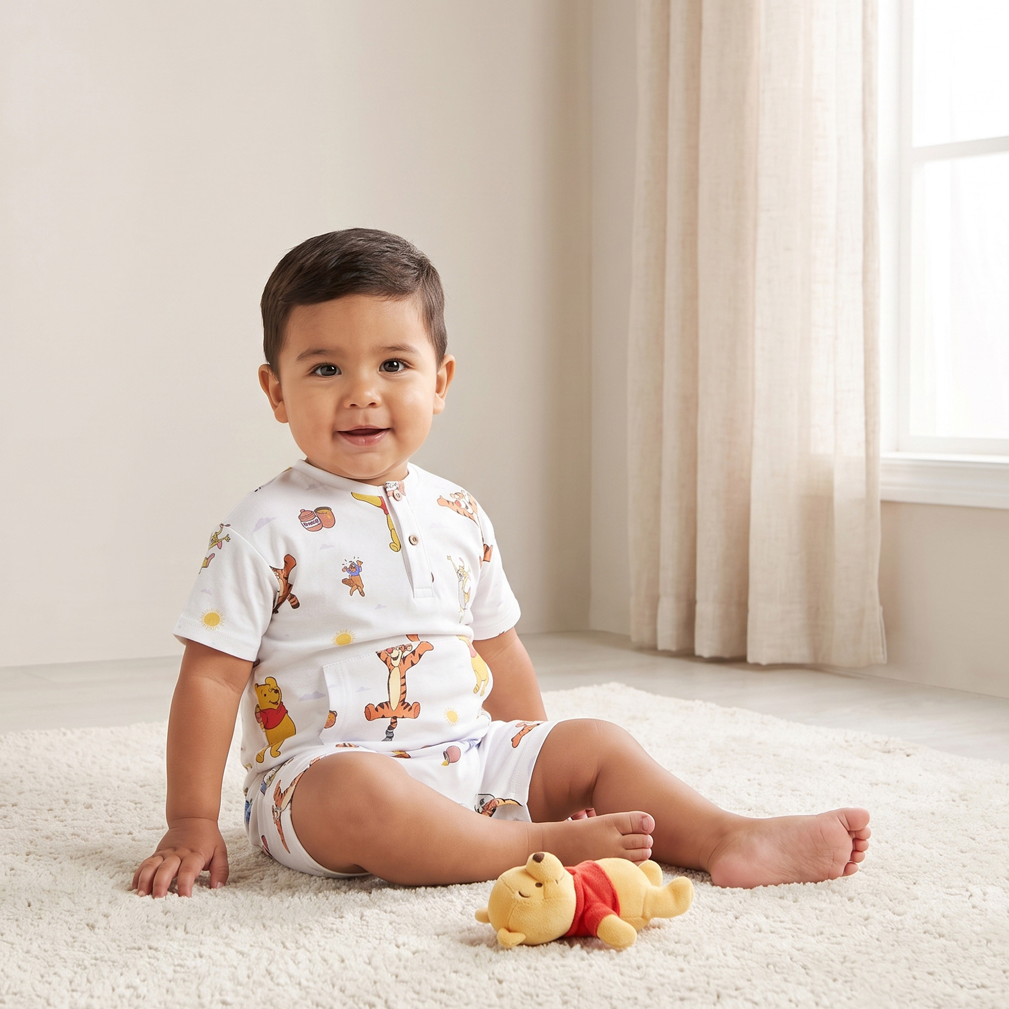 رومبير برقبة هينلي وأكمام قصيرة وطبعات من ديزني-baby-boys-clothing-rompers-image-1