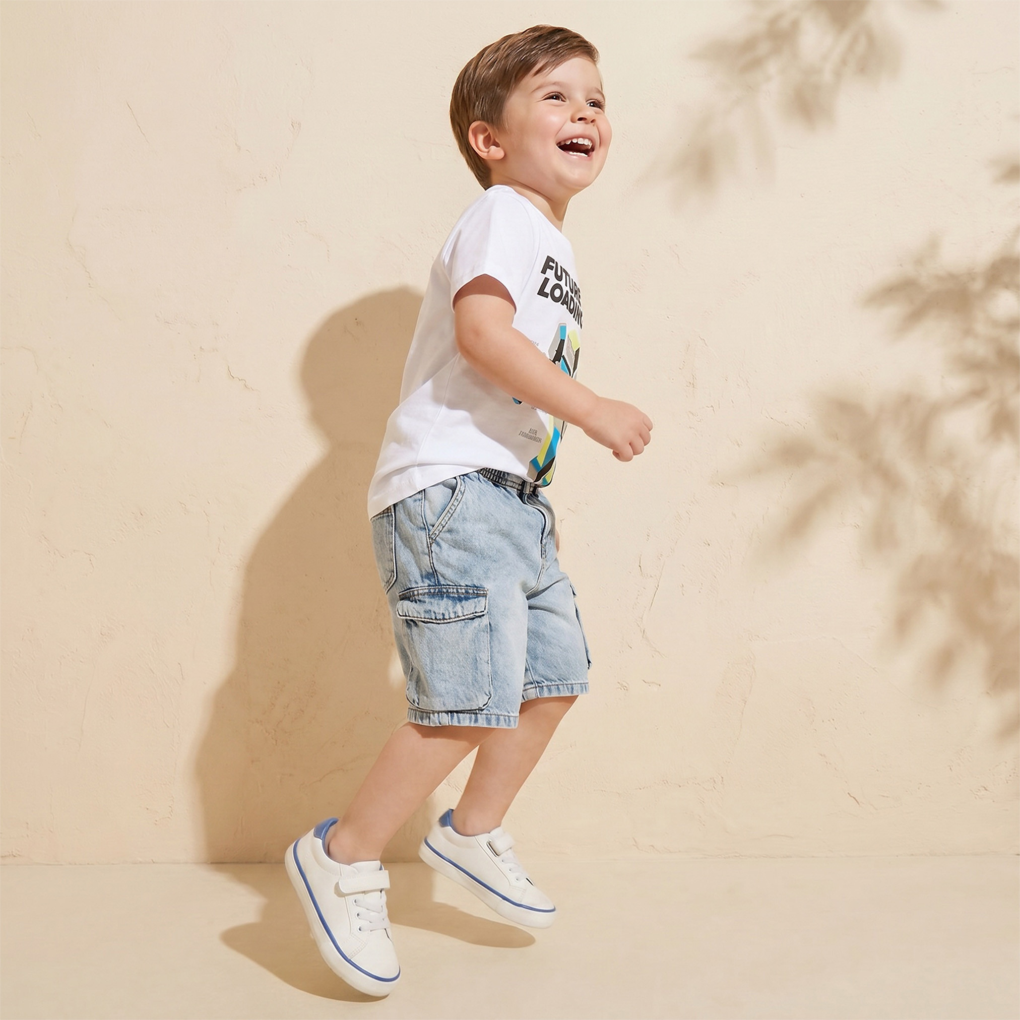 تيشيرت بياقة ضيقة وأكمام قصيرة وطبعات روبوت من جونيورز-boys-clothing-tshirtsandpolos-image-5