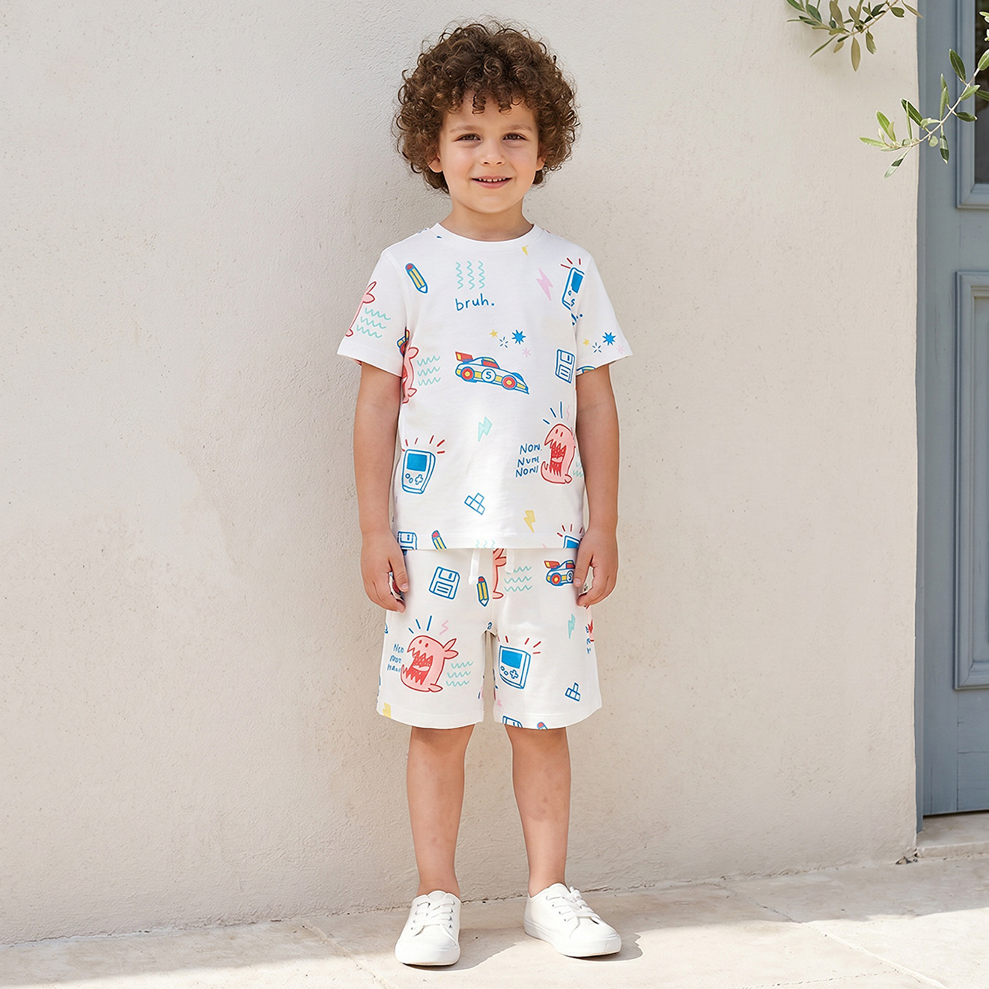 تيشيرت بياقة ضيقة وأكمام قصيرة وطبعات من جونيورز-boys-clothing-tshirtsandpolos-image-2