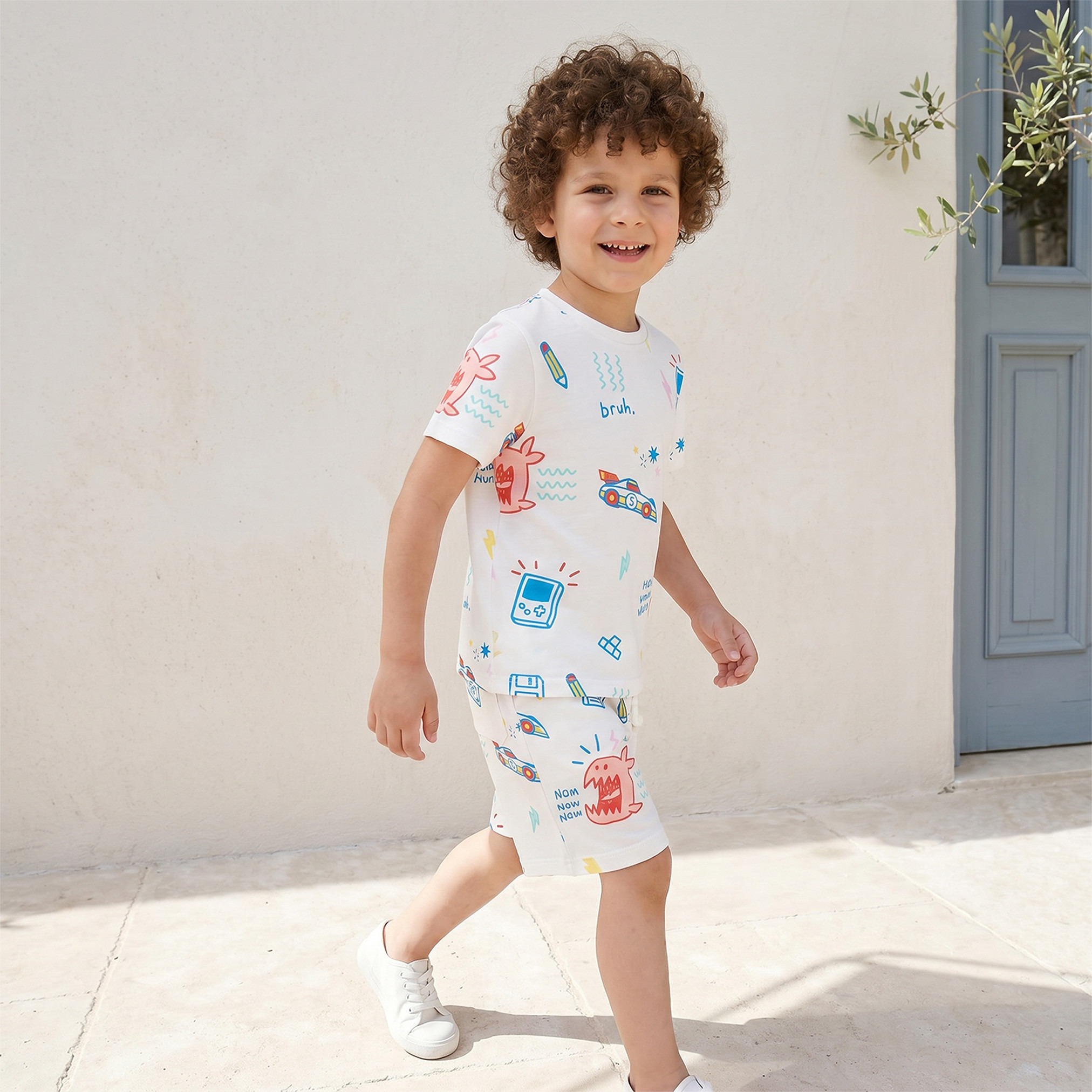 تيشيرت بياقة ضيقة وأكمام قصيرة وطبعات من جونيورز-boys-clothing-tshirtsandpolos-image-5