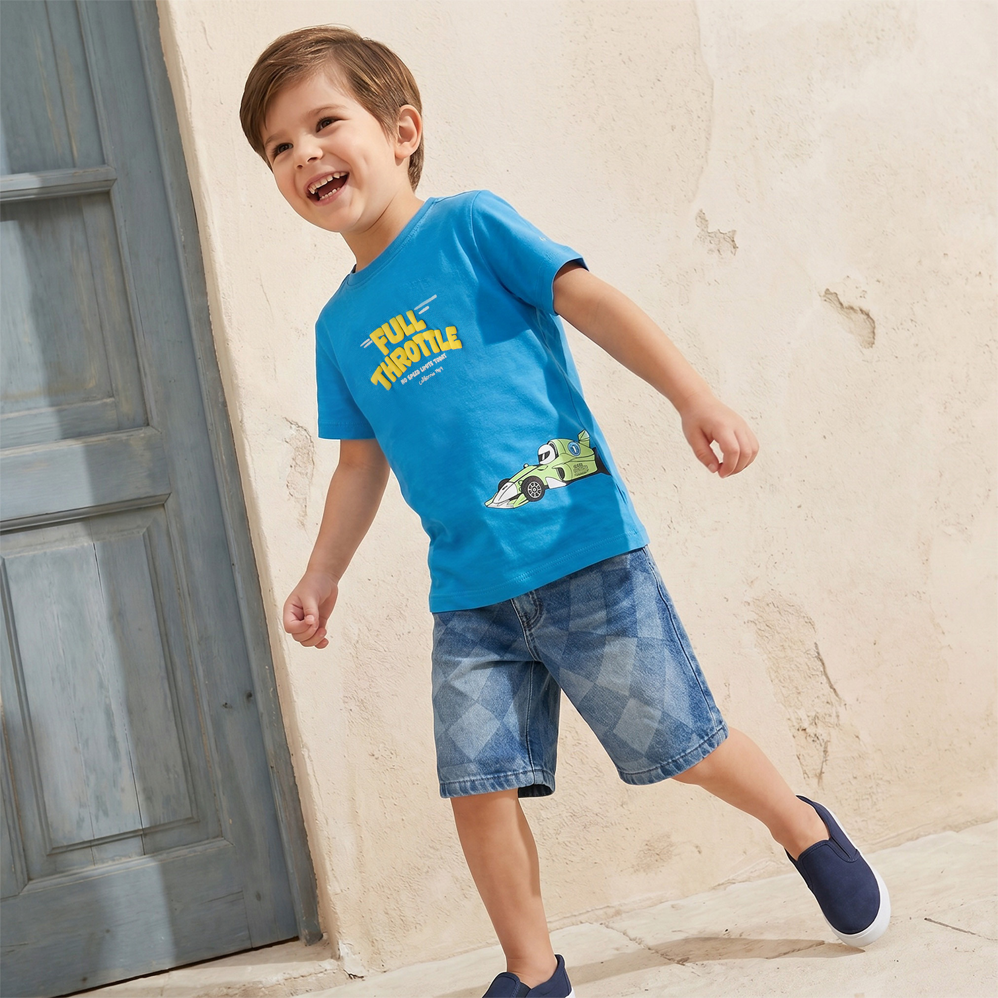 تيشيرت بياقة ضيقة وأكمام قصيرة وطبعات سيارة من جونيورز-boys-clothing-tshirtsandpolos-image-5