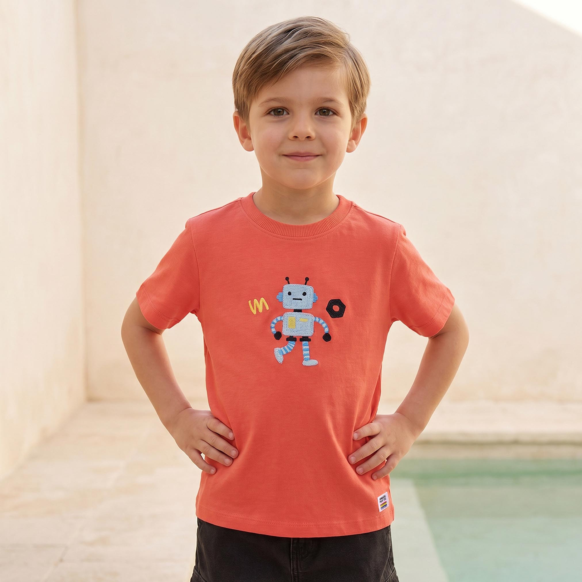 تيشيرت بياقة دائرية وأكمام قصيرة مع تطريز روبوت من جونيورز-boys-clothing-setsandcoords-image-2